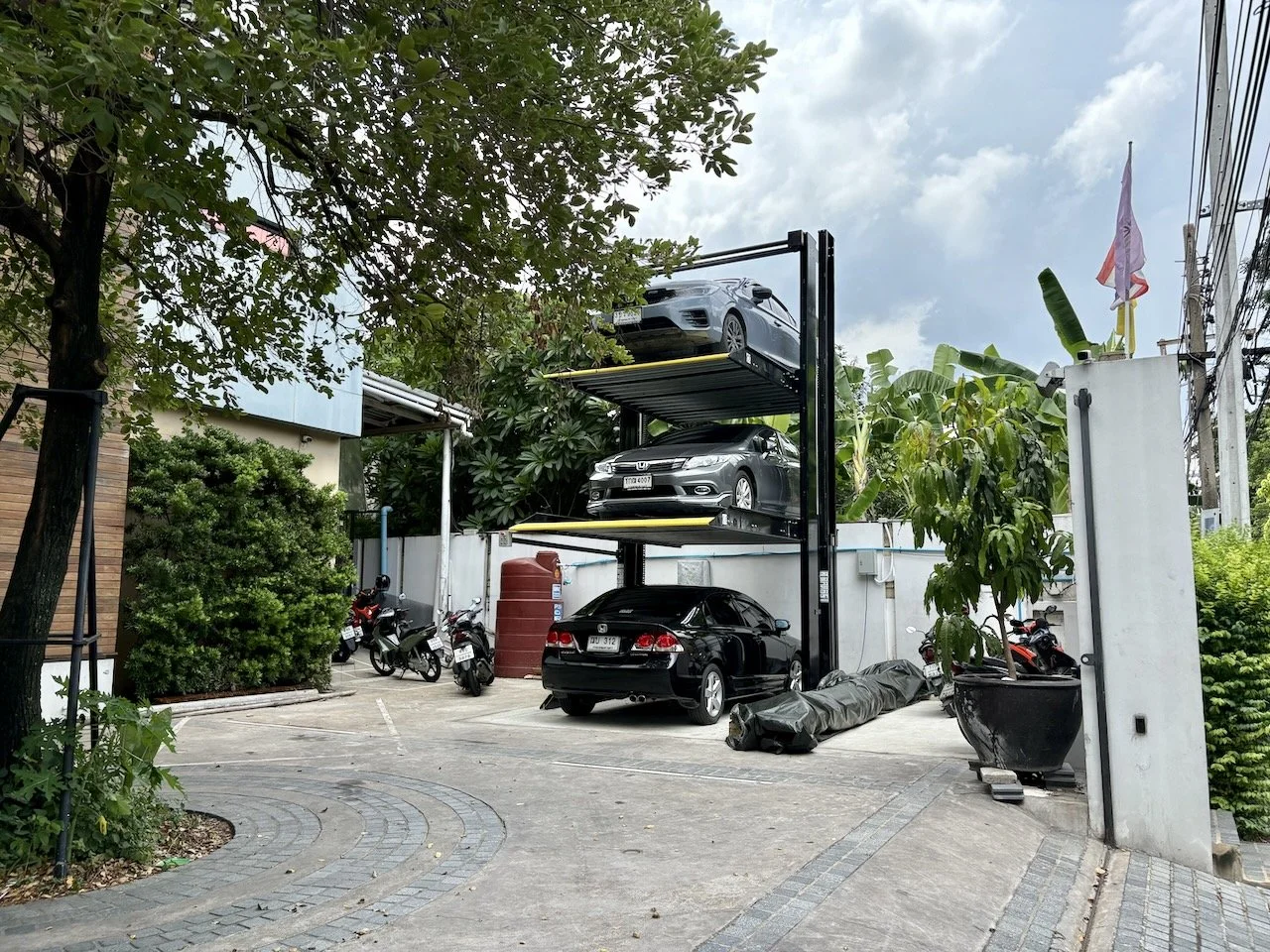 The new parking elevator on the way to school. (Photographed for Arlo.)