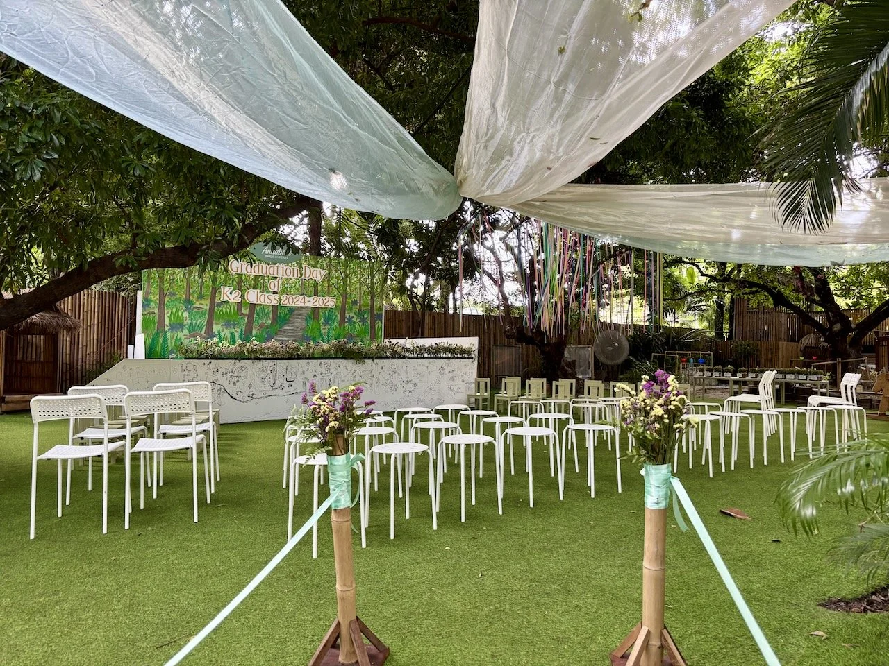 It's the big day -- Graduation Day -- and so the garden is empty (and cordoned off).