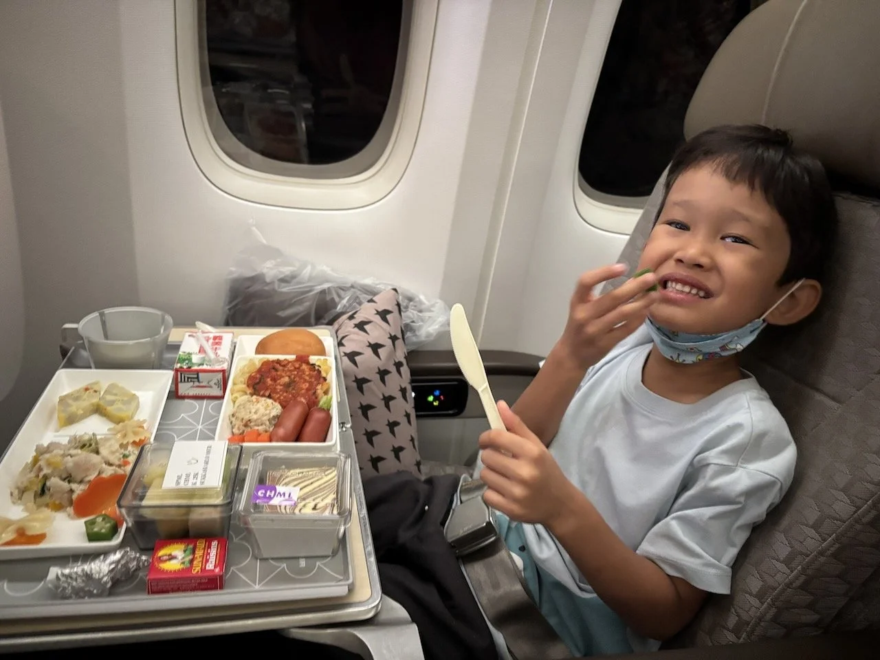 Arlo made a commendable attempt at his meals (by his standards, anyway).