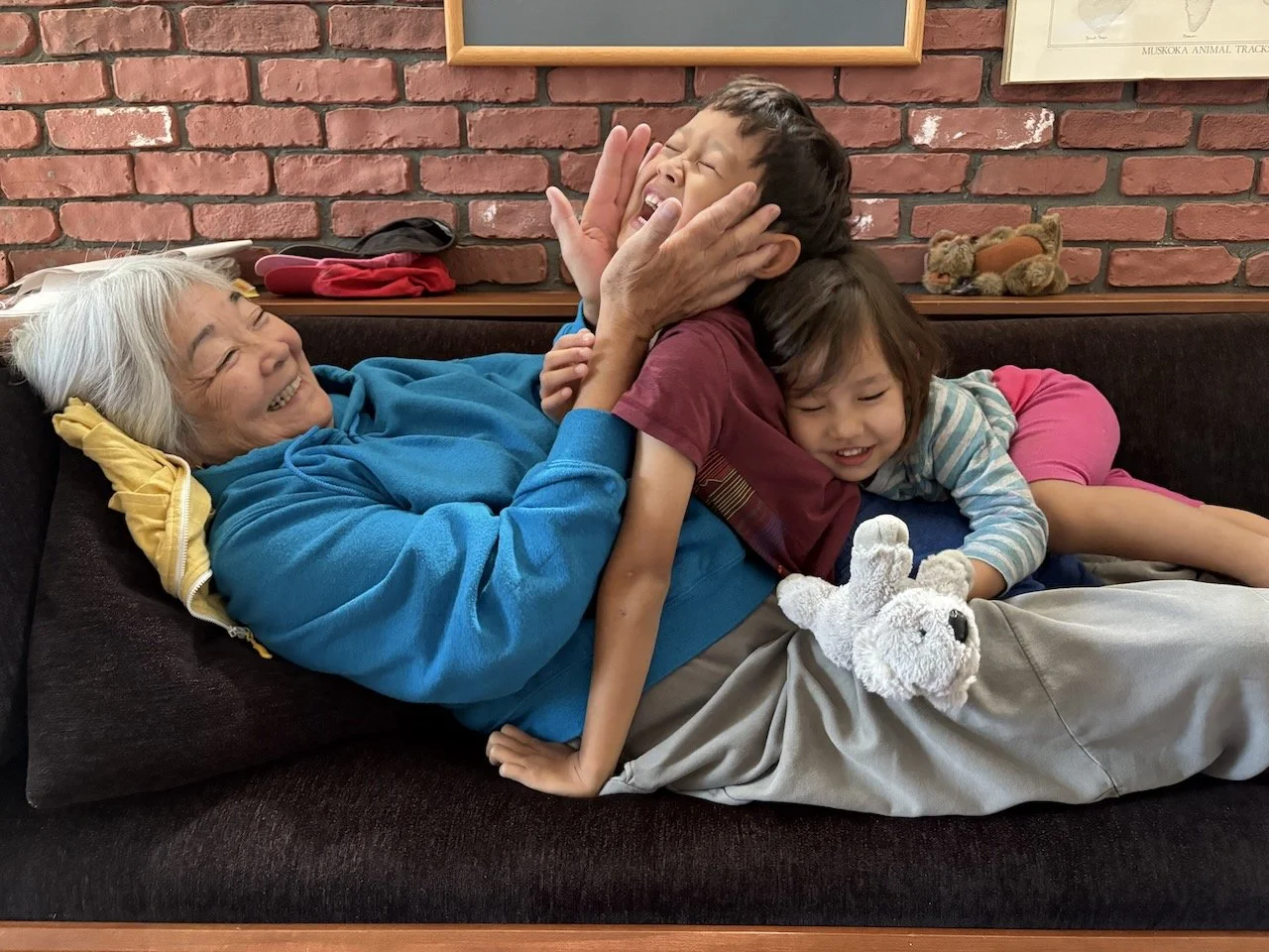 A pile of grandchildren.