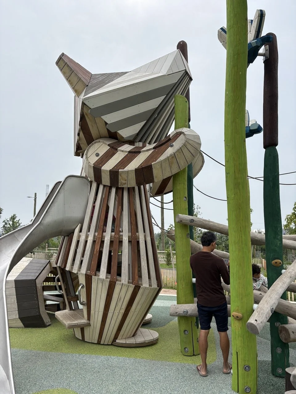 Last playground of our visit, and it's in a league of its own: the brand new Biidaasige Park.