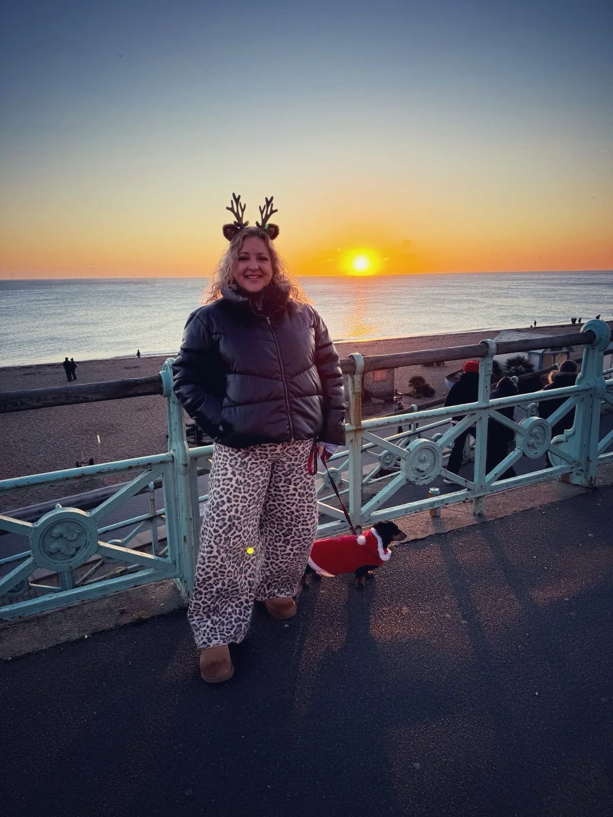 Merry Christmas! Wishing you a wonderful festive season. Lots of love &amp; hugs. 🤗 🥰🎄

#merrychristmas❤️ #celebratelife #abundantliving