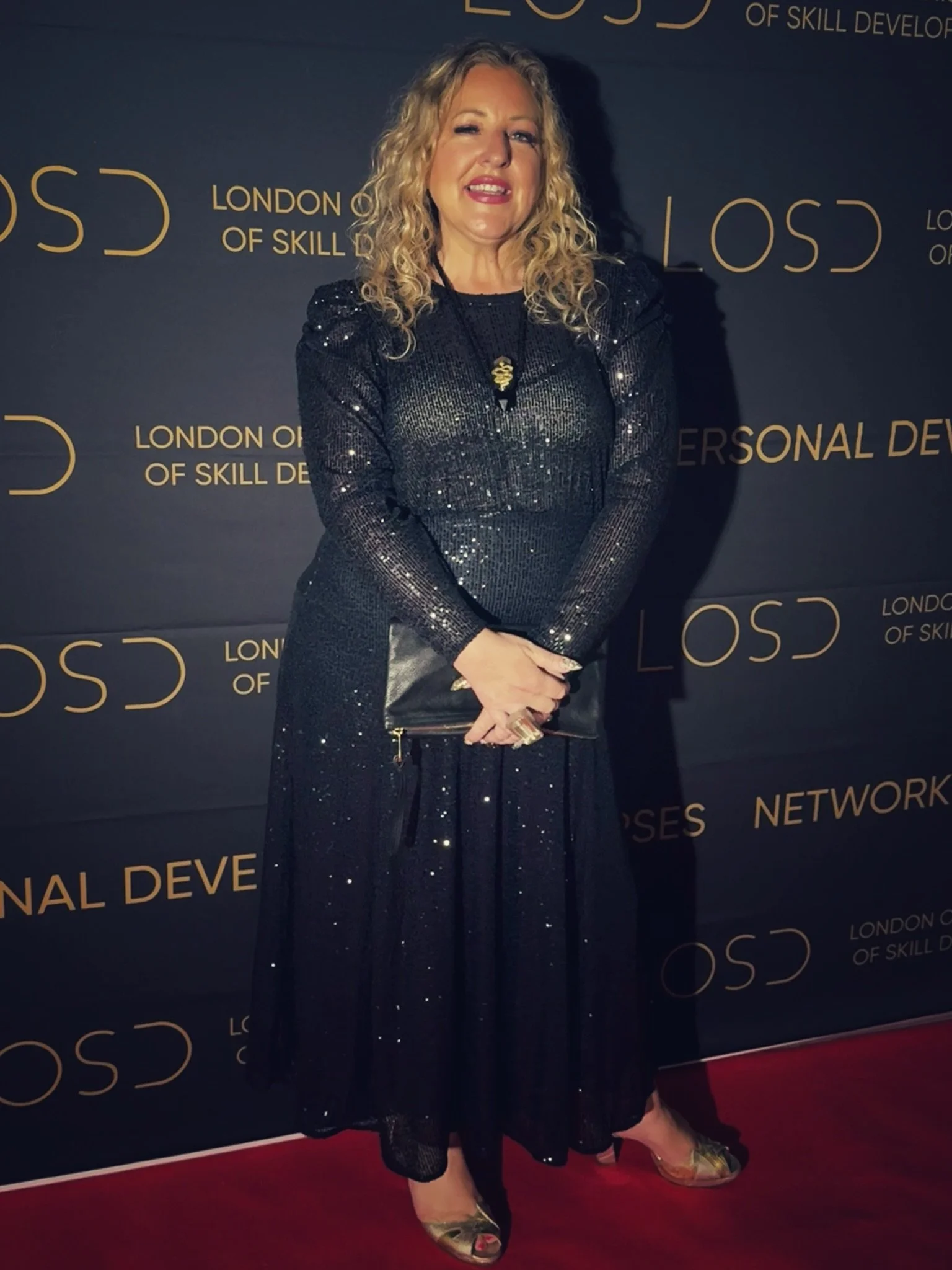 I spent the weekend at a leadership event at Oxford University supporting my incredible client and friend @niobisqueiro who was speaking and won an award. So proud of her.

What struck me most was how many of the speakers kept coming back to the same