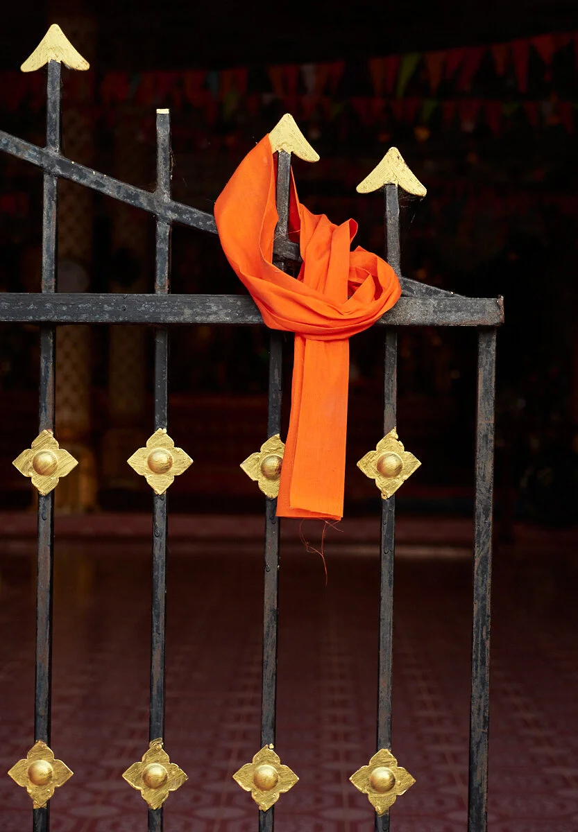 Saffron temple entry 1600x1200 sRGB.jpg
