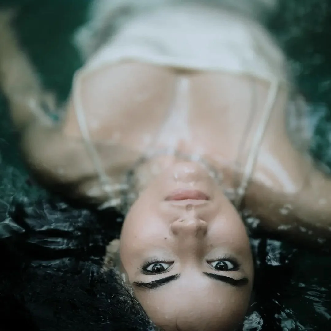 #SKINONSKIN coming up today! 

Isabella x Caroline