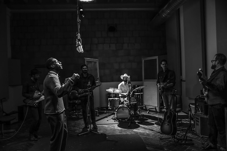 Leon Bridges at Niles City Sound