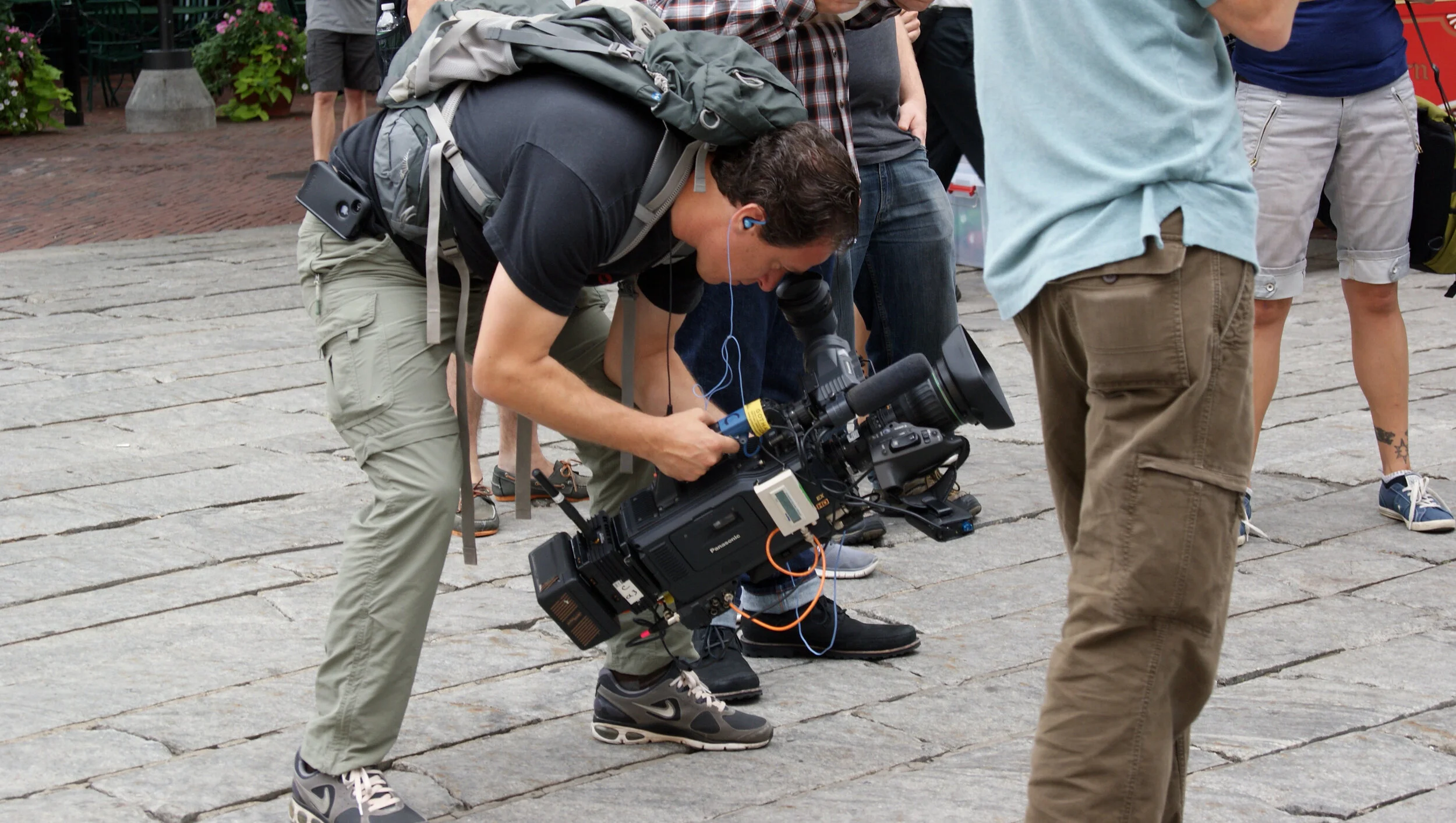 Travel Channel (2013) - Taking it to the Streets