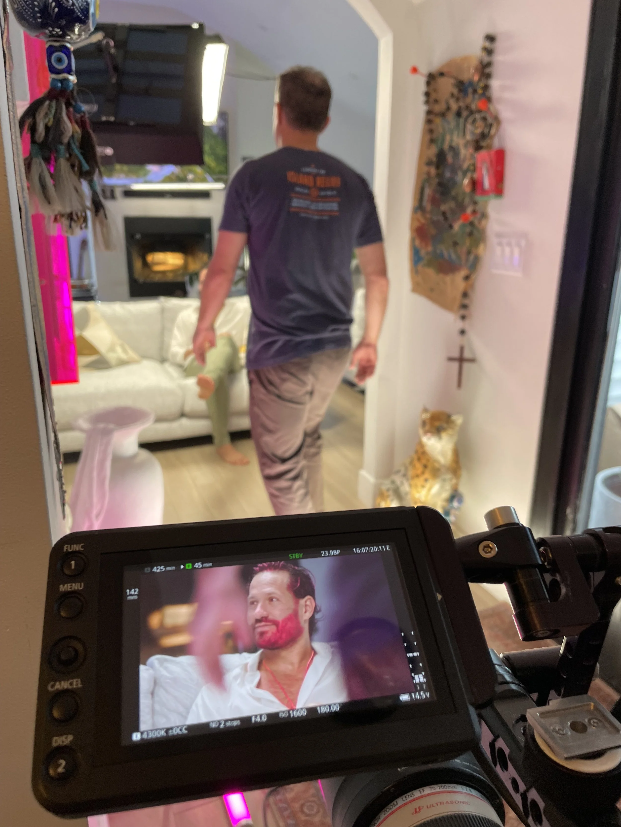 HGTV (2021) - Long Island Loud
