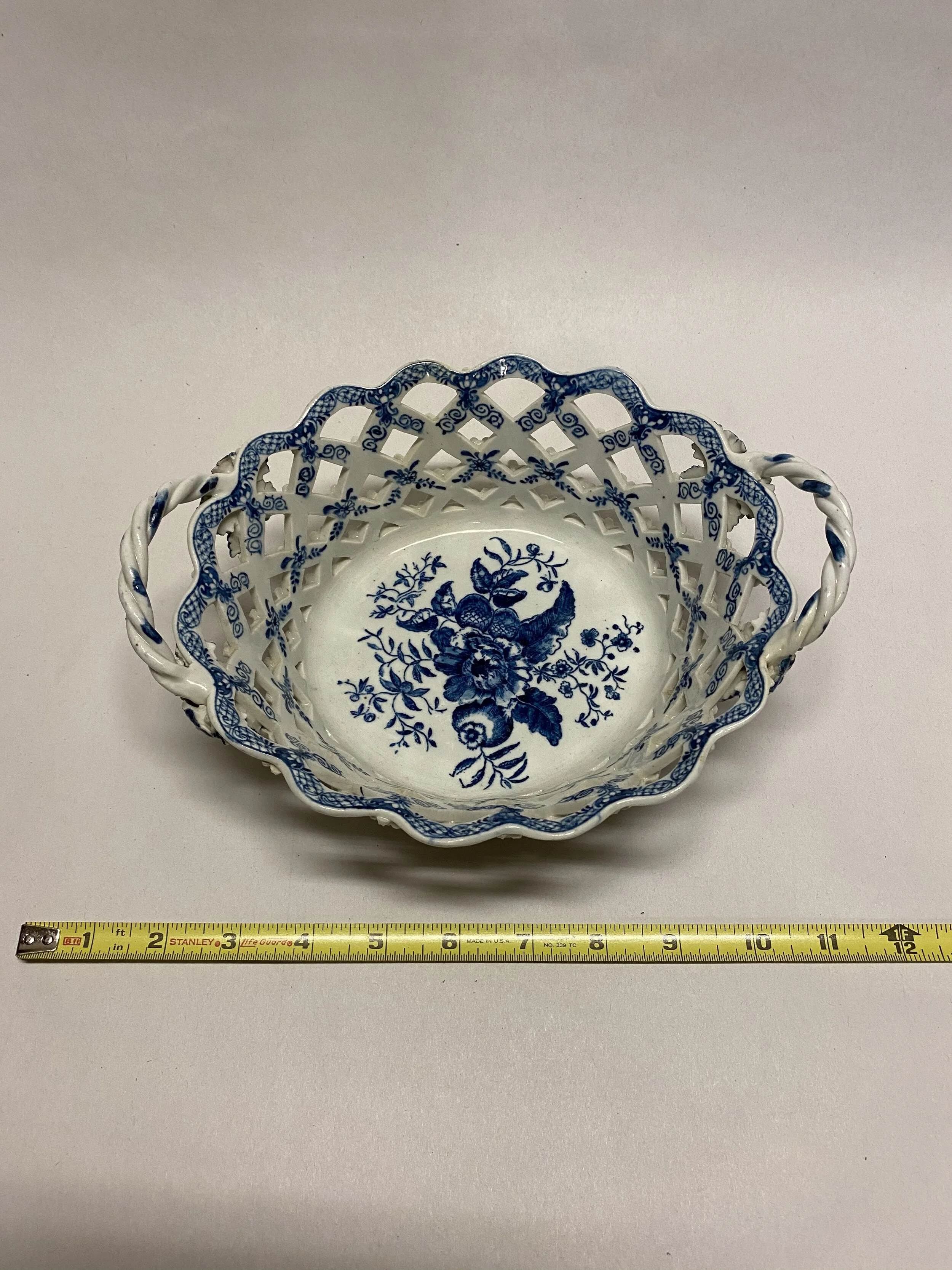 2B203F5D-5472-4F2D-8DEB-971A983D4E72