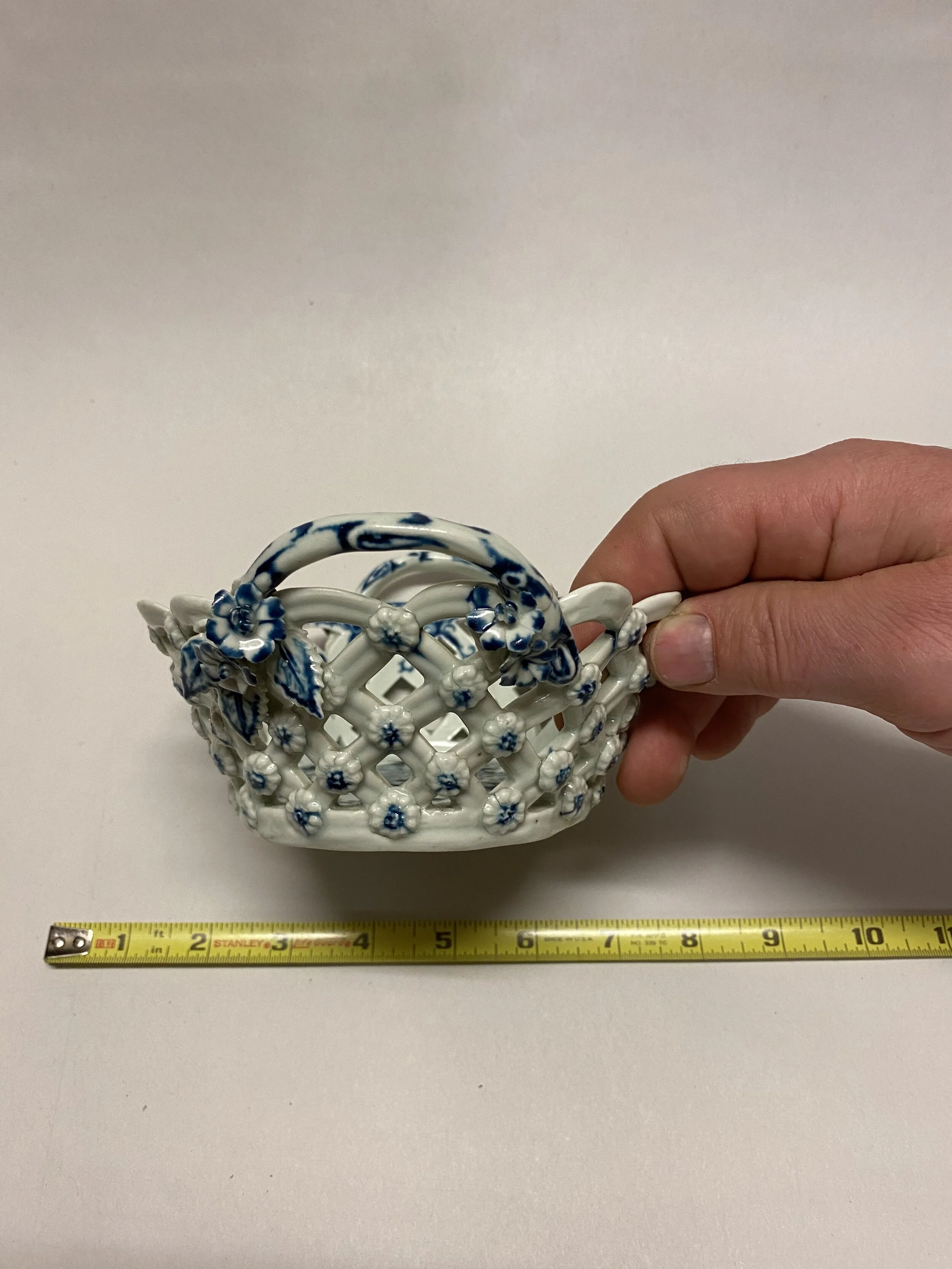 8B06341B-A0A1-486F-B238-B03B6036147C