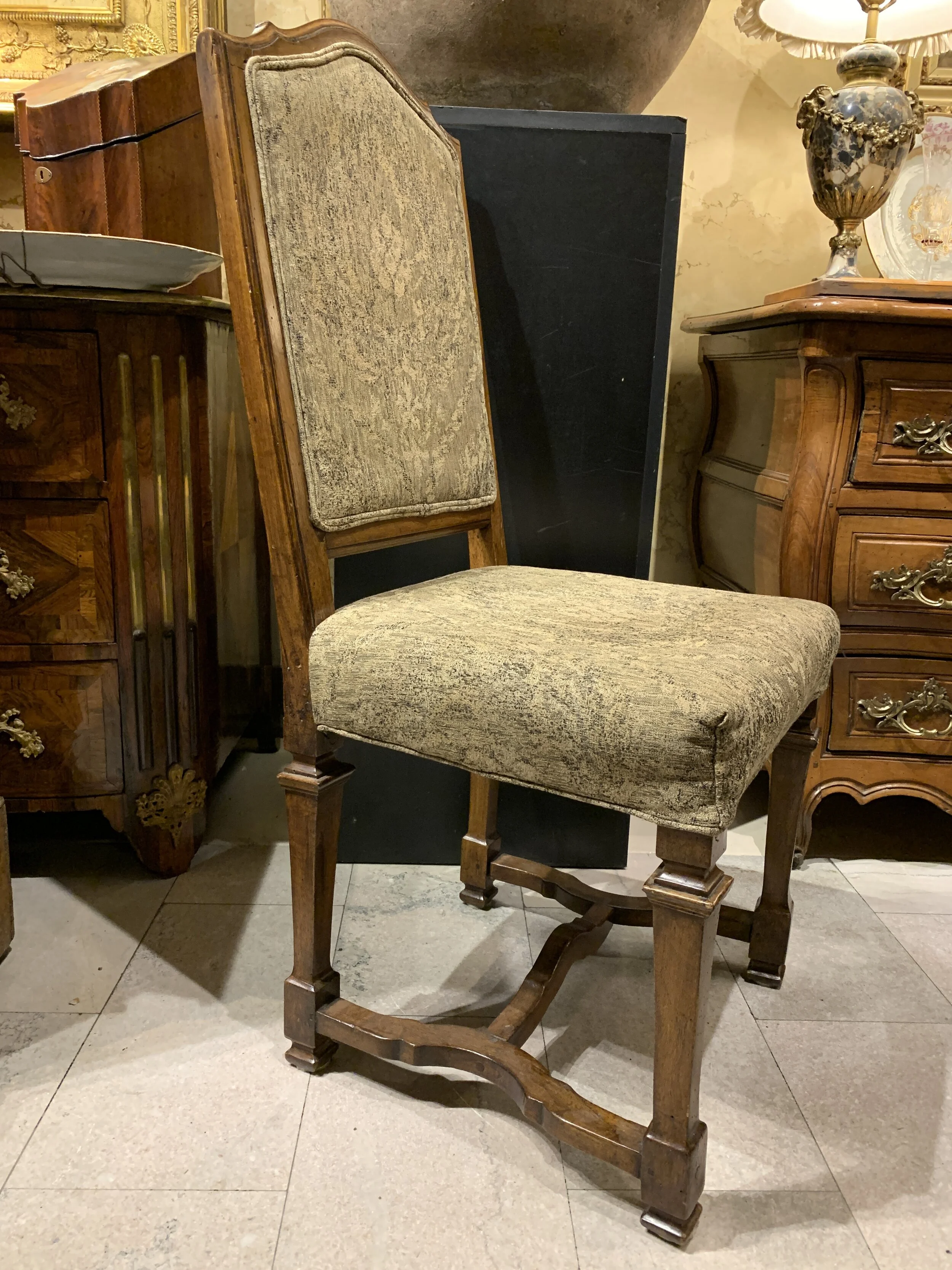 85266FE1-AEC1-4803-8099-4D6977AF2FE7