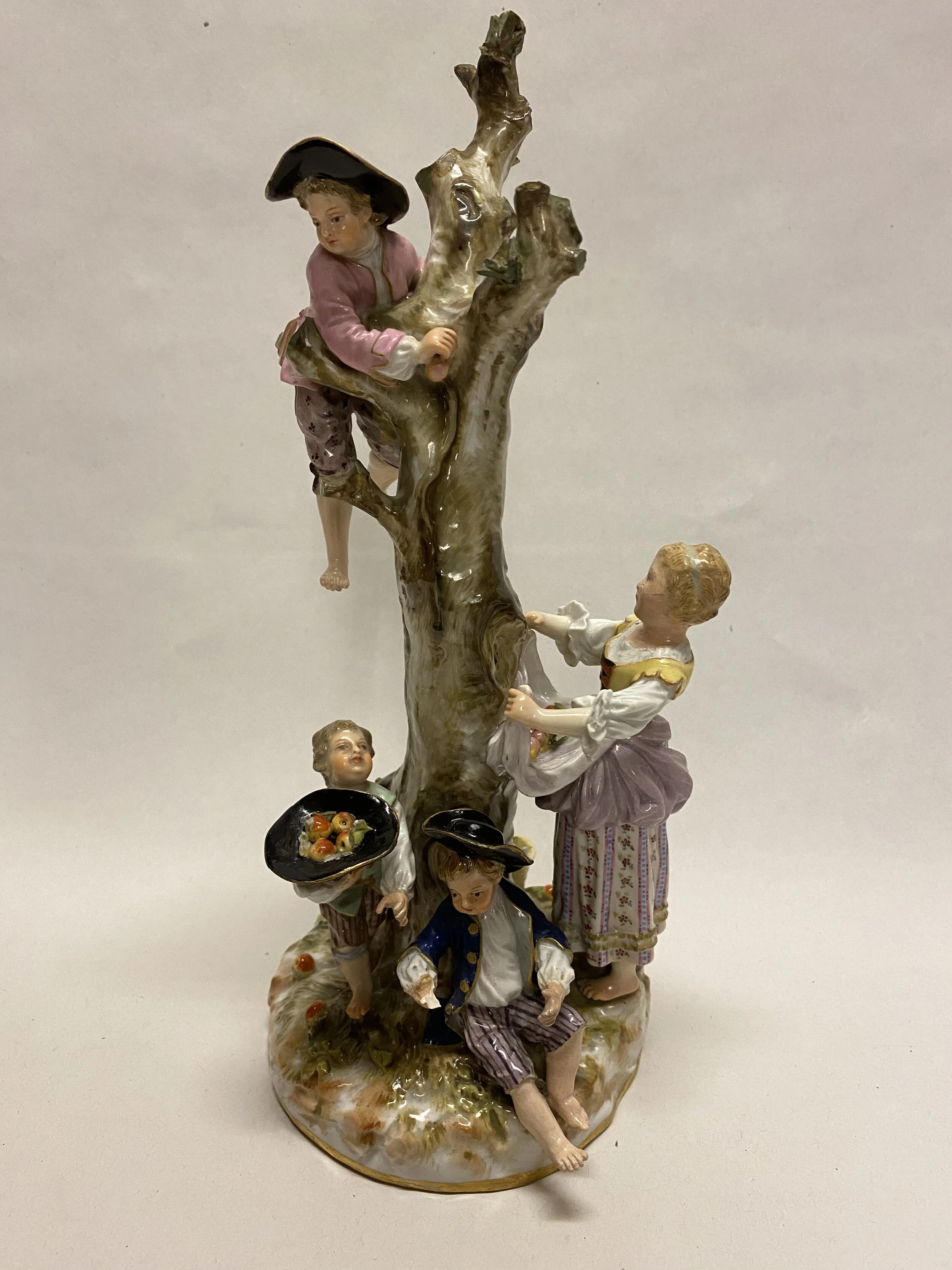 11EC8127-3A8E-44E8-A8FA-3293C82585A6