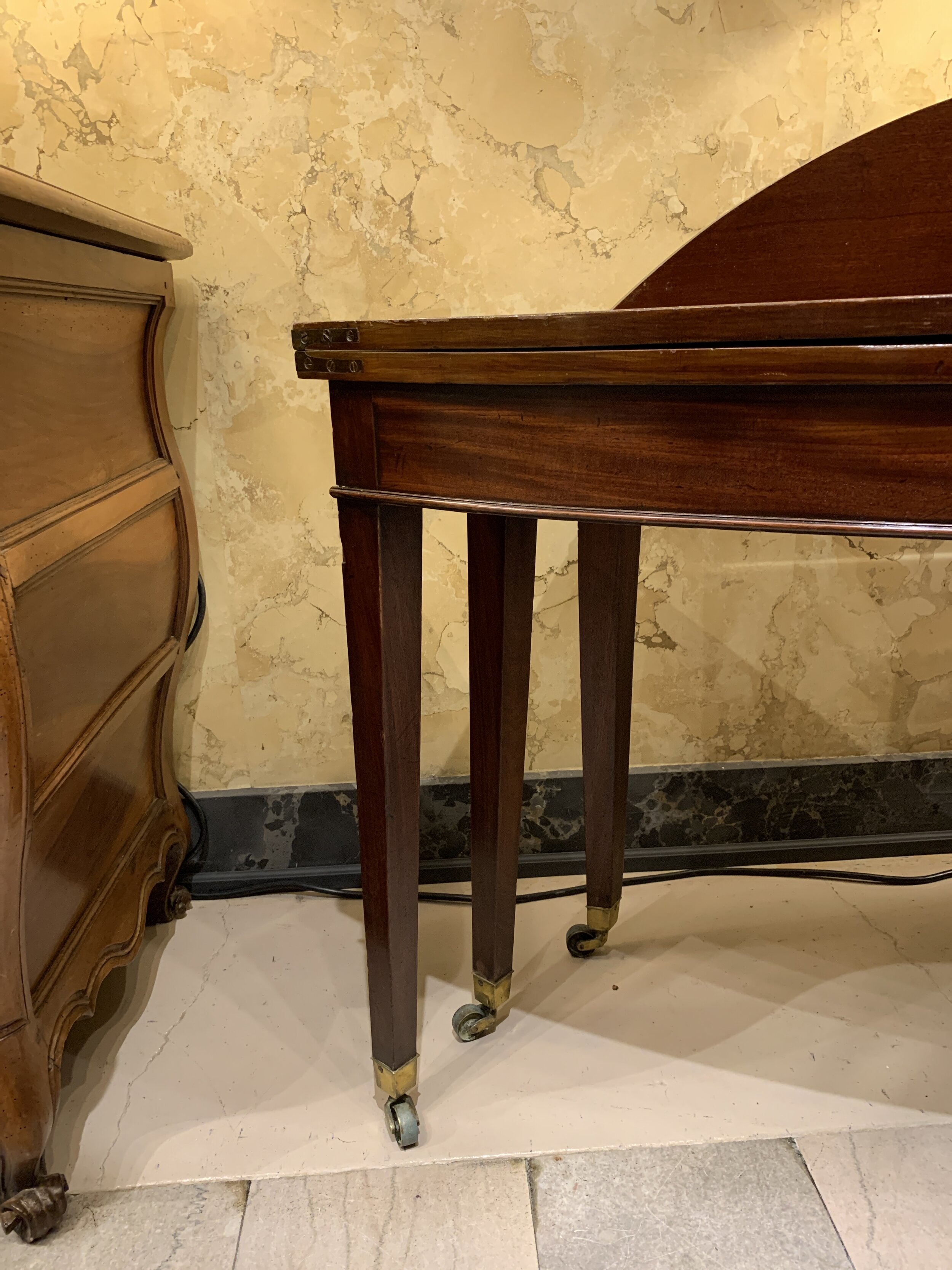 0E6288A4-A101-4C97-A69A-8973A4525FFA