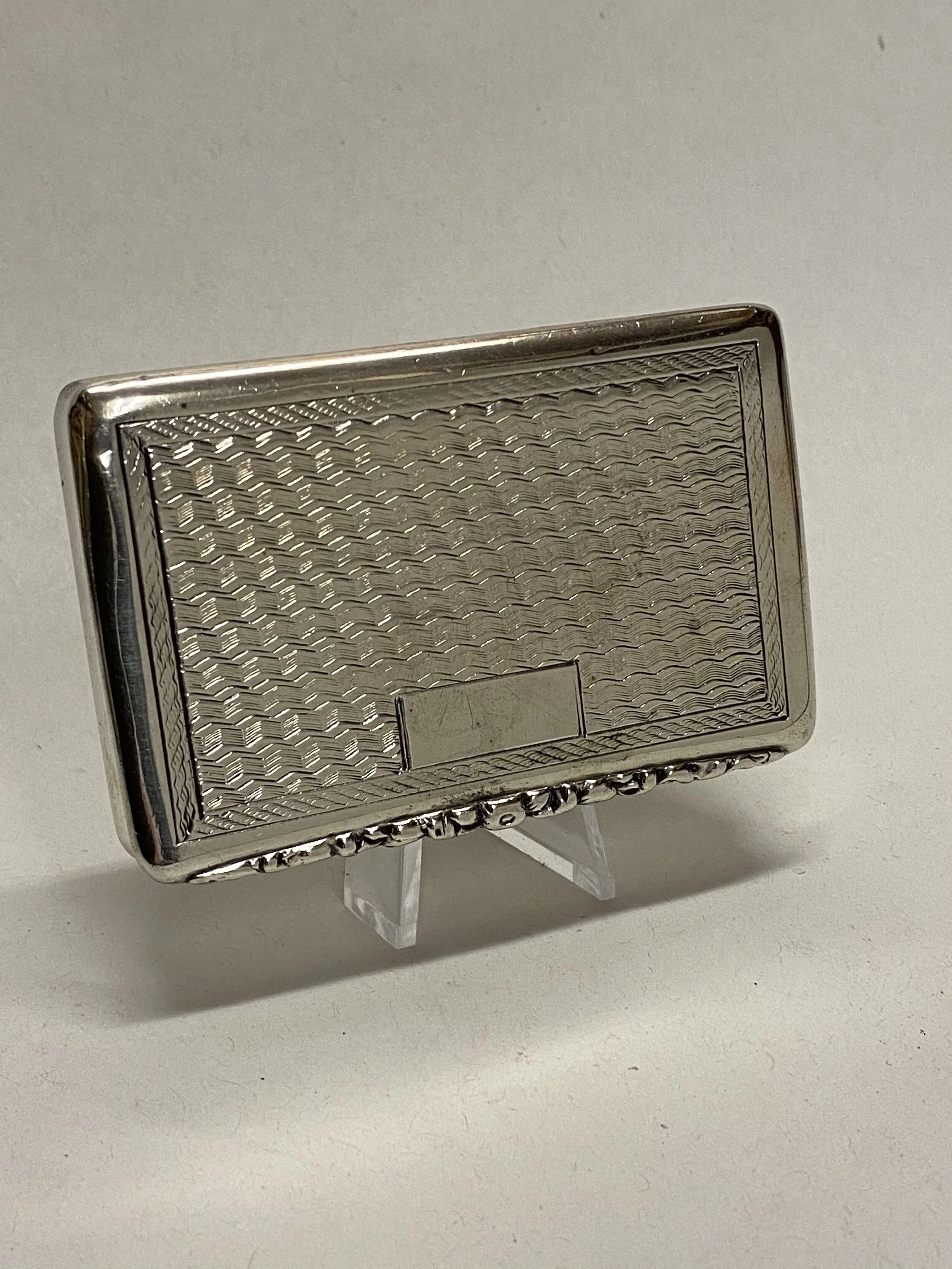 F3C33AC1-F575-4610-9B2F-AB19526D8145