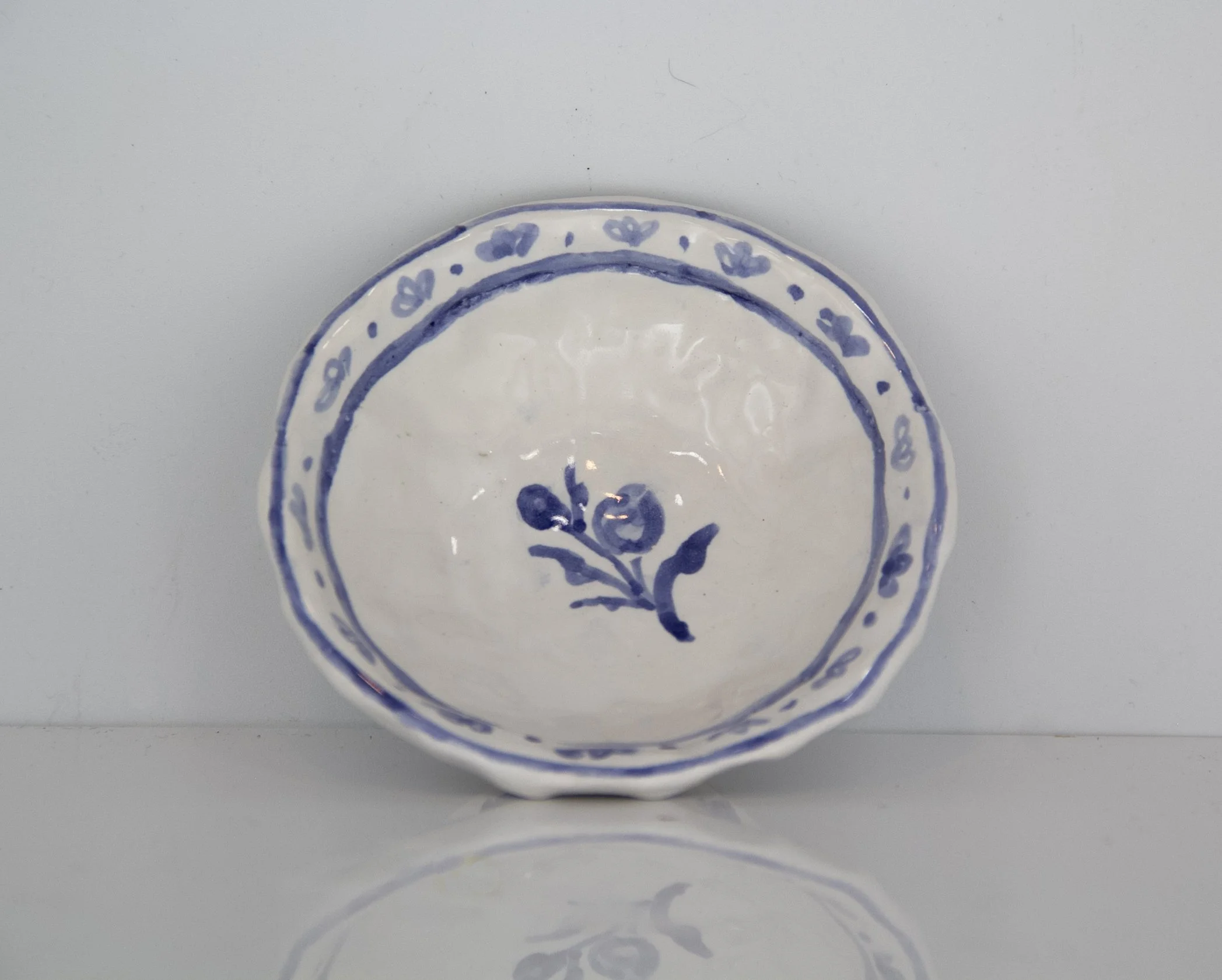 Small shallow bowl 2.jpg