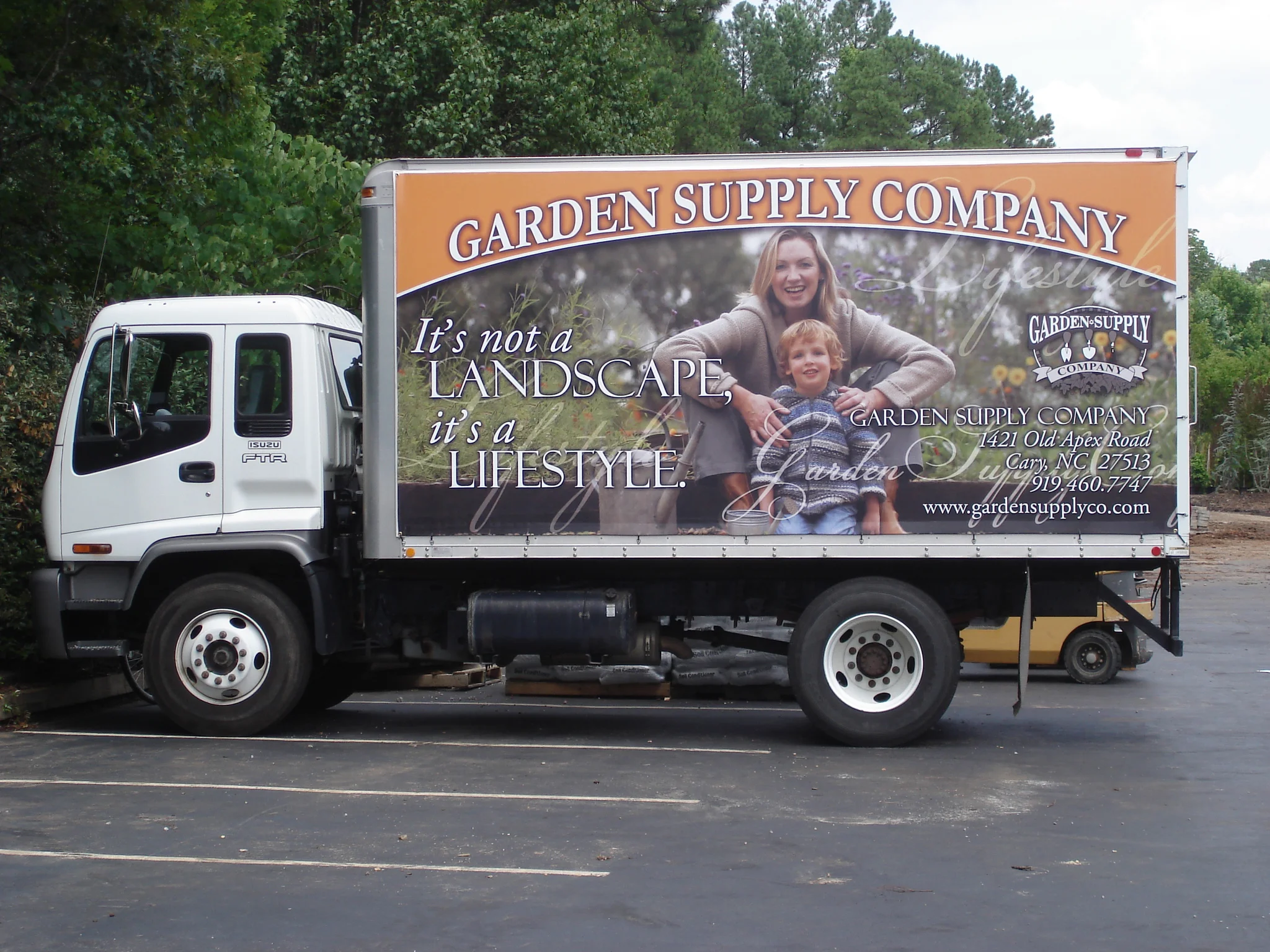 aNEWtruck.jpg