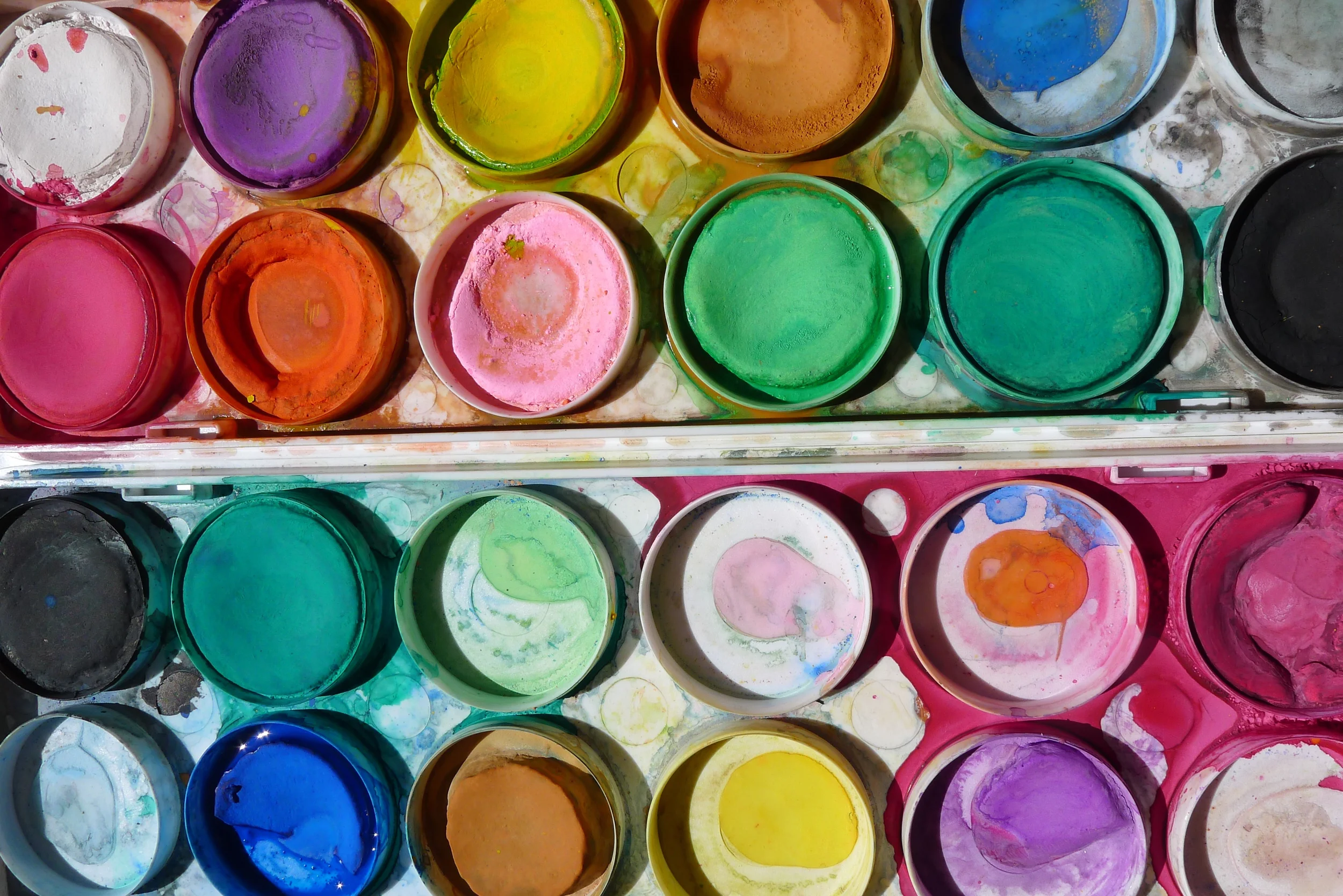 paint-958689.jpg
