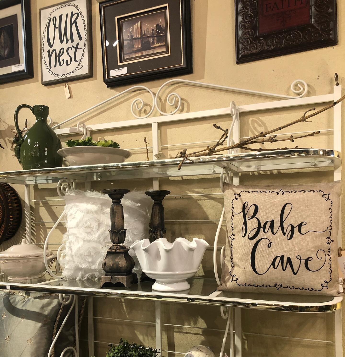 Pro tip: use furniture as an anchor for styled spaces &amp; add small decor pieces to accentuate the furniture&rsquo;s best features. 🤍

This White Iron Baker&rsquo;s Rack is adorned with soft pieces to compliment the light color. Make this piece yo