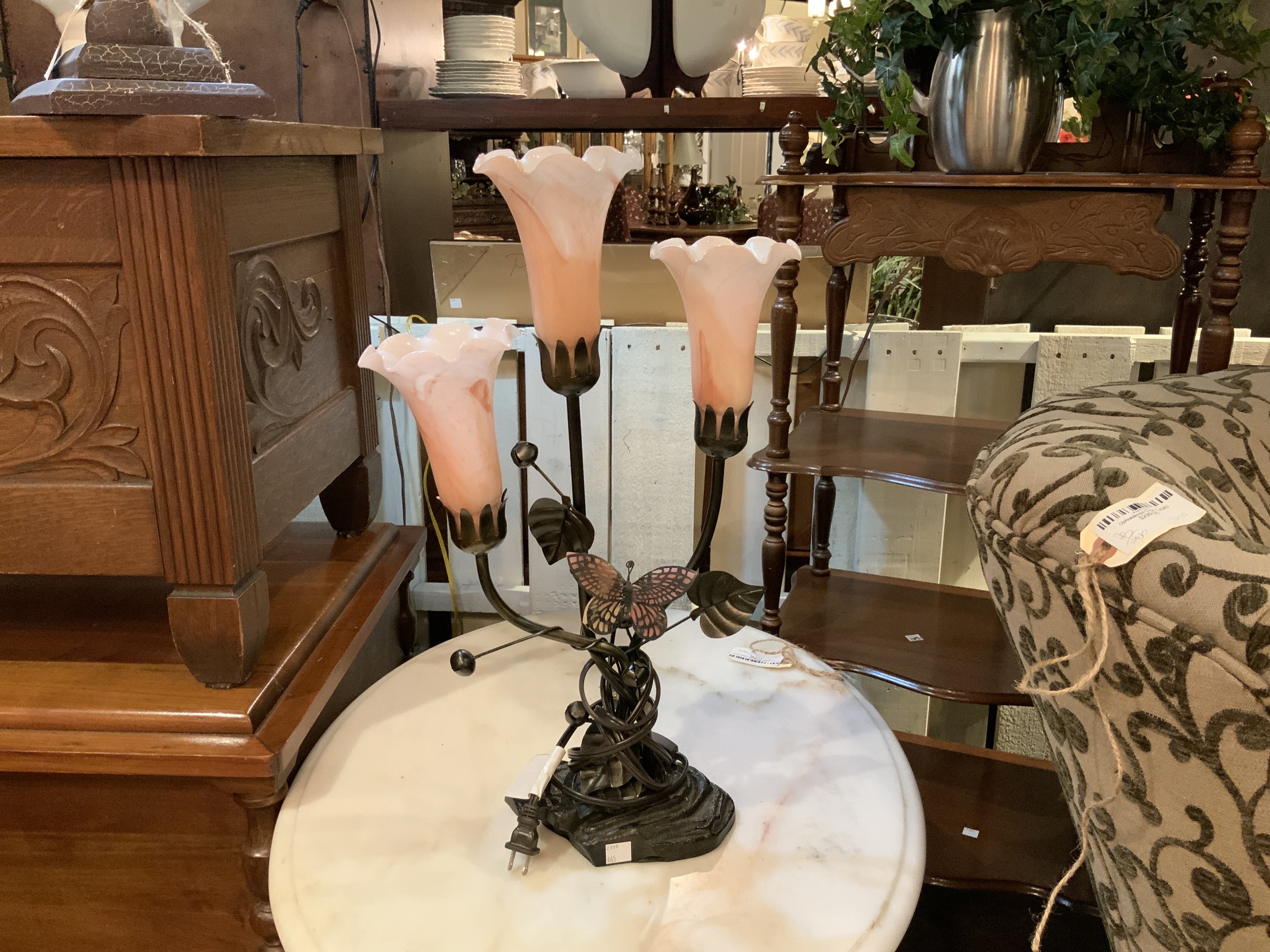 Lamp Butterfly/Tulip C2119 $65