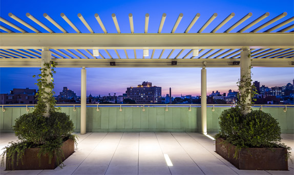 The roof terrace of the BAM Fisher building. Credit: STARR WHITEHOUSE
