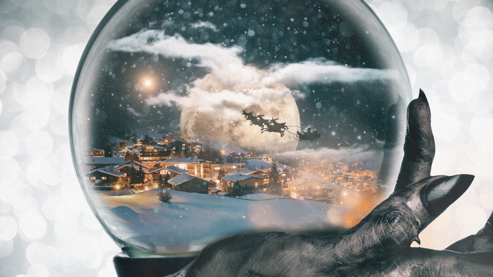 Krampus_Snowglobe_RRP_03.jpg