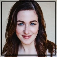 Clara Kundin (Mom) Clara Kundin is an actor, singer, and teaching artist based in NYC. She received her B.A. in theater from St. Olaf College and continued her studies in physical theater at the École Jacques Lecoq in Paris. Clara is the executive director of Rebel Playhouse. She previously served as the associate education director and company member for The Ume Group and was a company member with the Galli Theater. As an actor, she has performed with Creative Time, Torn Out Theater, the GYM at Judson, the Guthrie Theater, and more. As a teaching artist she has worked with Mainstages, Woodlawn Conservancy, and Sanctuary for Families. www.clarakundin.com