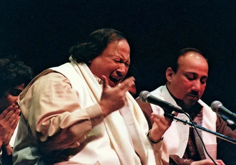 Nusrat-Fateh-Ali-Khan-1993.webp