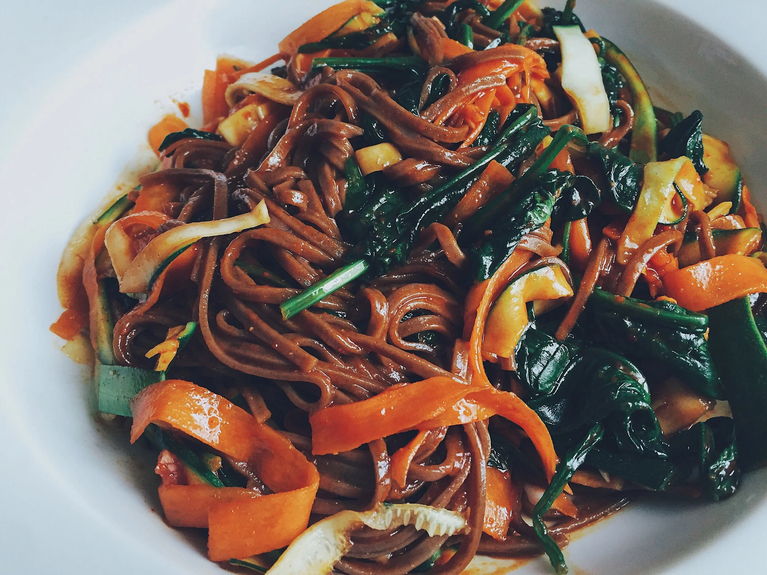Korean-style mixed vegetable noodles 