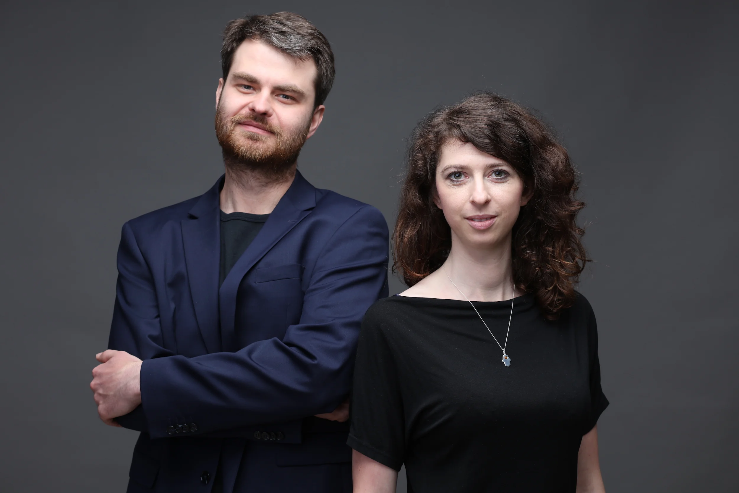 OPENING FOR MEZUZAH OKNO