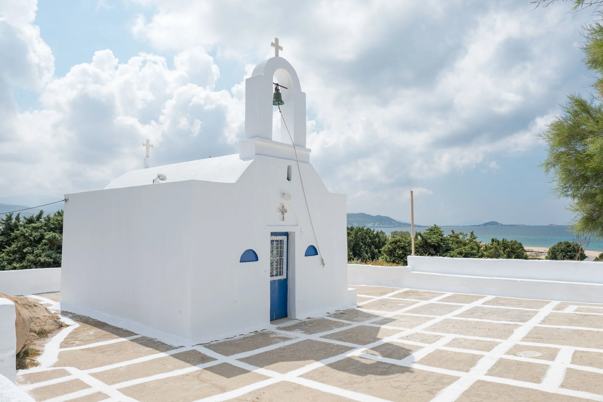 naxoschurch.jpg
