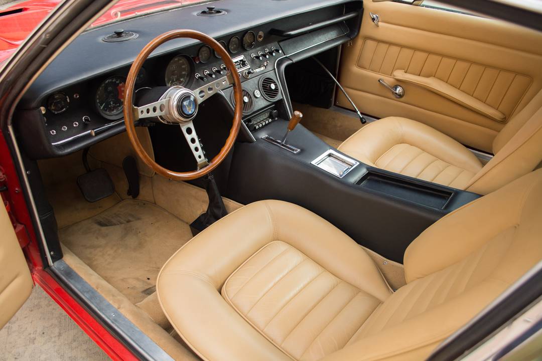 Gentleman's express...Italian style. Form and function meet in perfect harmony in the inviting interior of the Ghibli