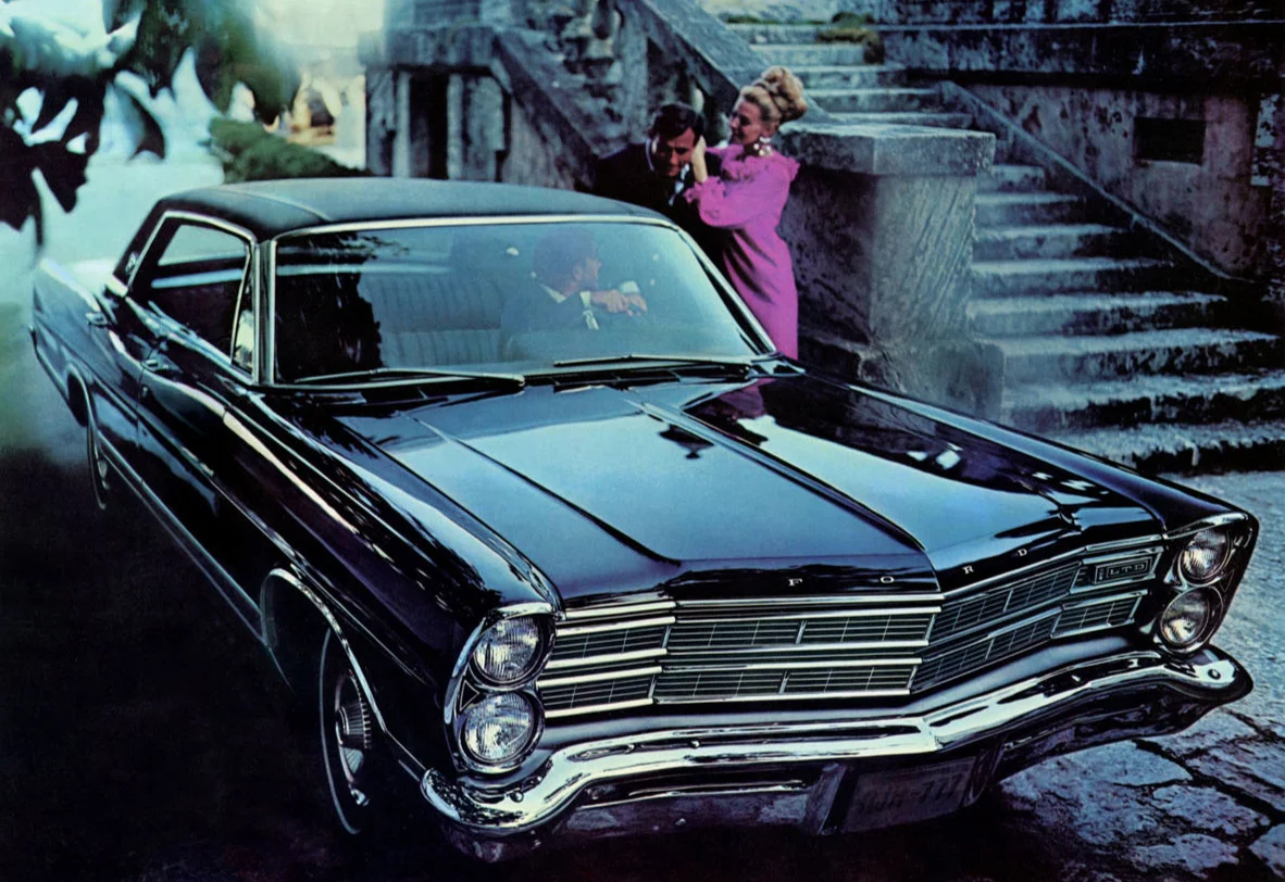 A 1967 Ford LTD hardtop sedan with optional vinyl roof