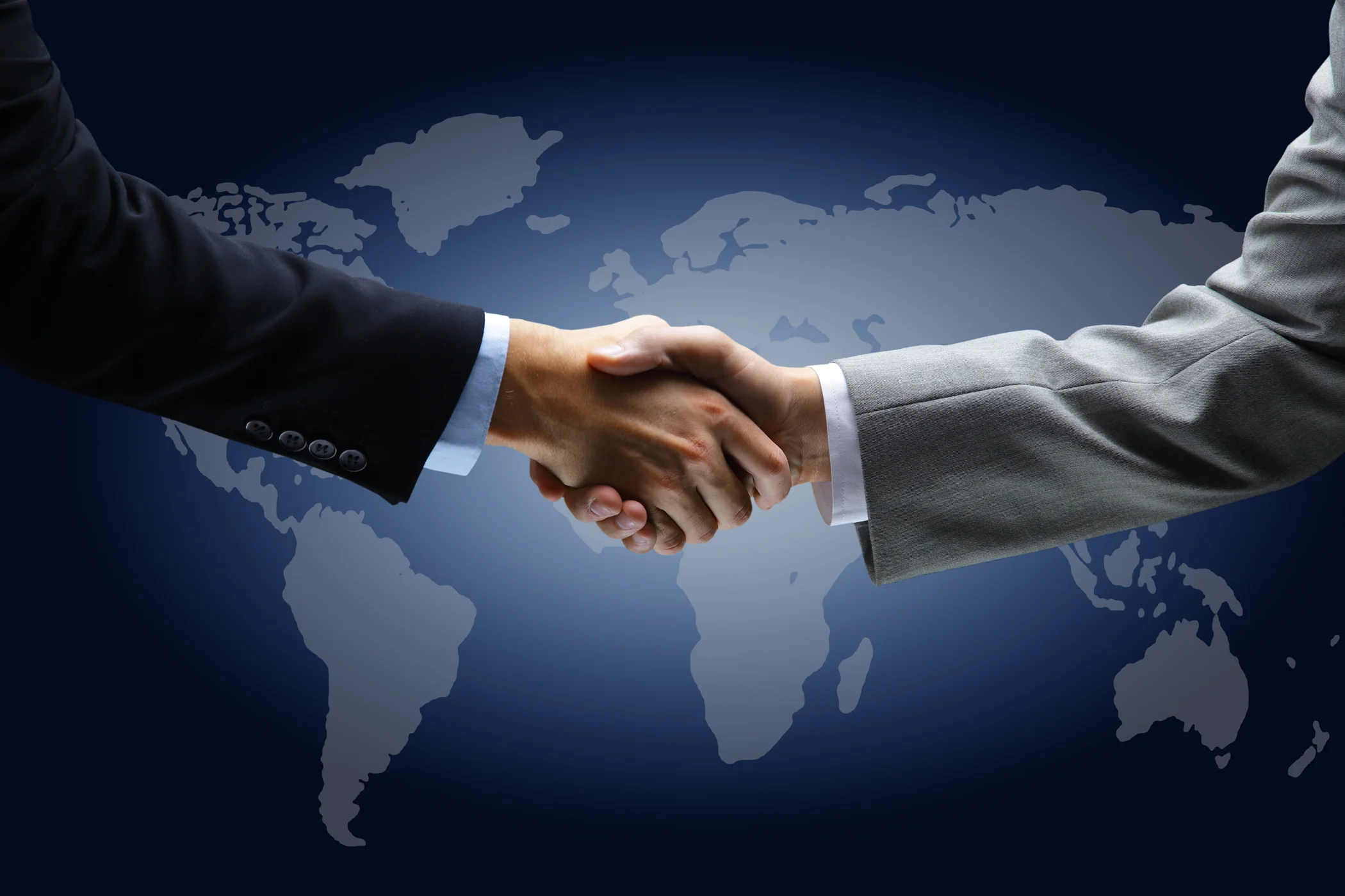 52b890d5c4730_handshake.jpg