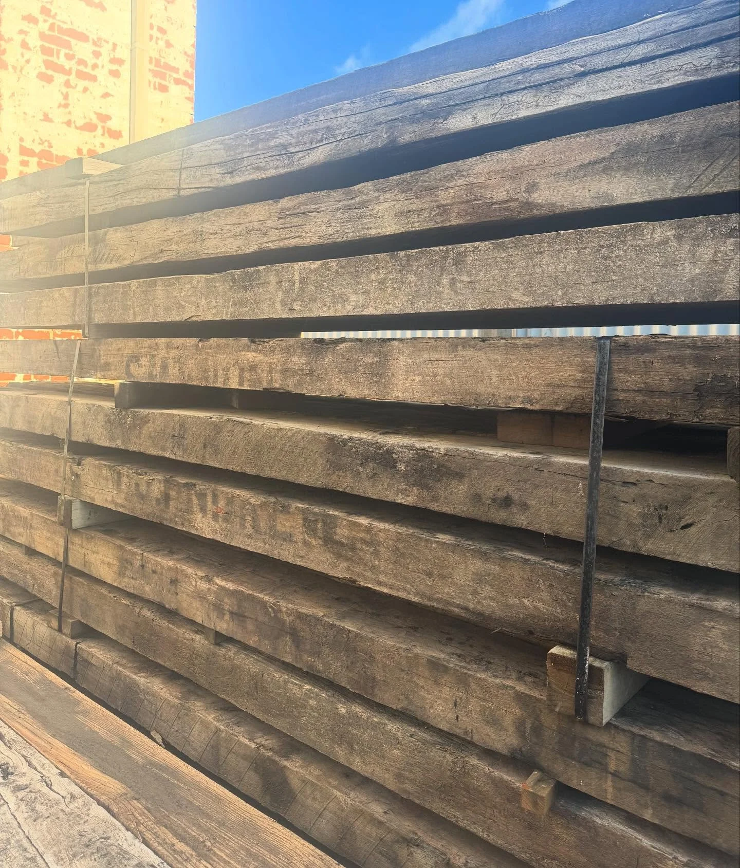 200x125 bridge timbers. Up to 4.2m in length. Now in stock. 🌳👍♻️