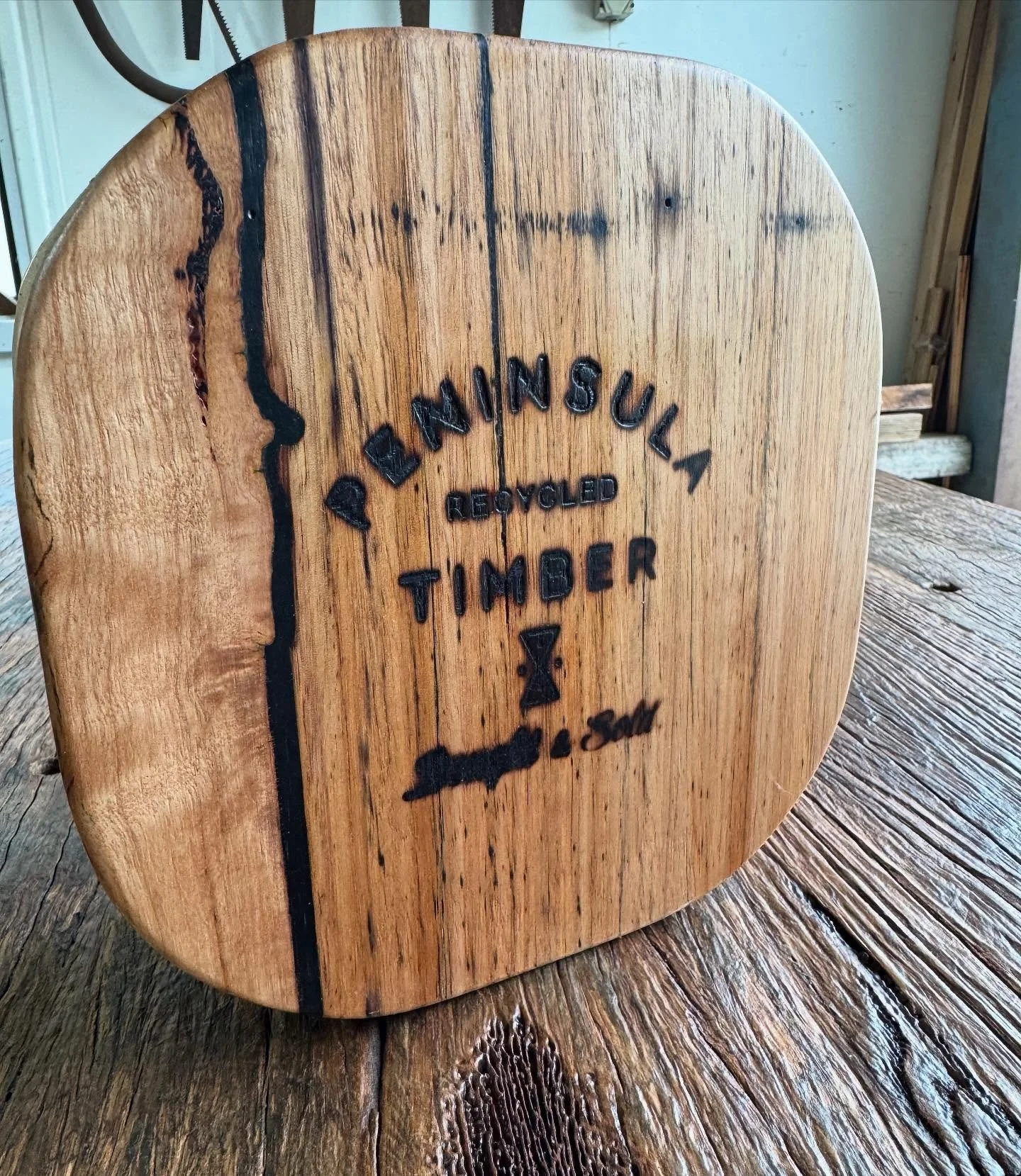Peninsula Recycled Timber. Mon-Fri 8:00-4:00. 🌳⚒️♻️
