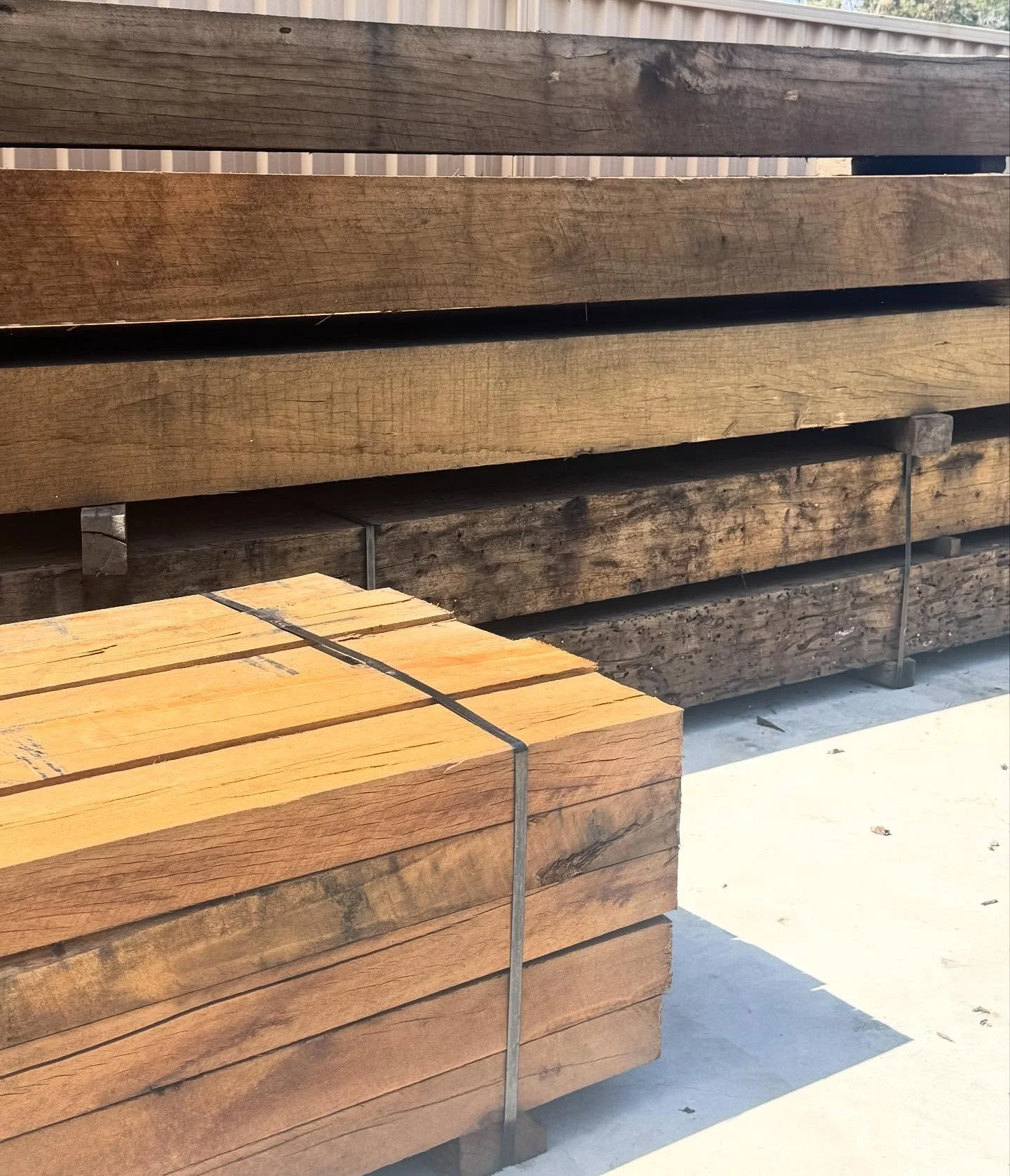 250x250 and 200x100 ironbark. 🌳⚒️♻️