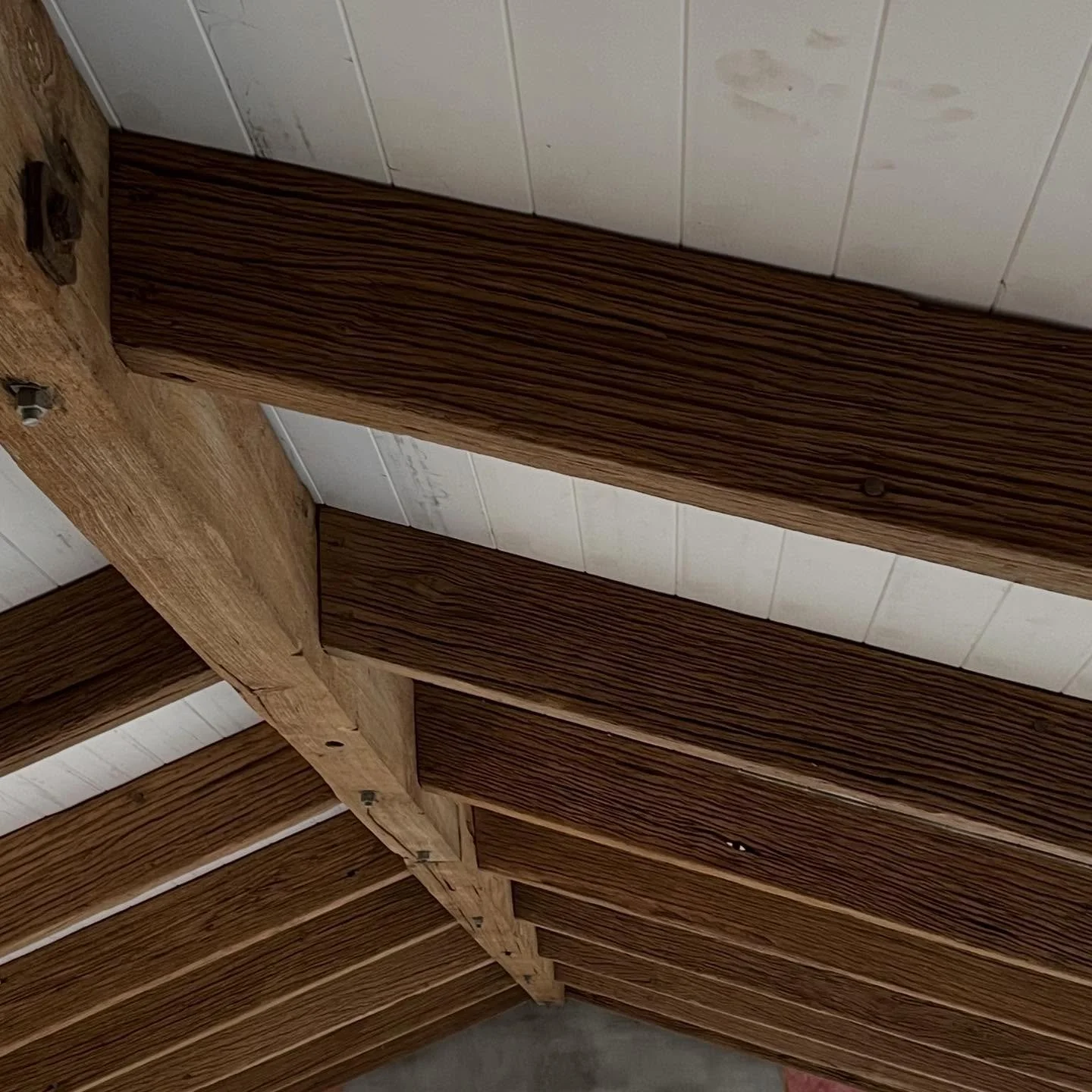 Sandblasted and brushed wharf timbers for the very talented crew at Matt Johnson Building Services @mattjohno1971 Timber salvaged from Rye Pier. 🌳⚒️♻️