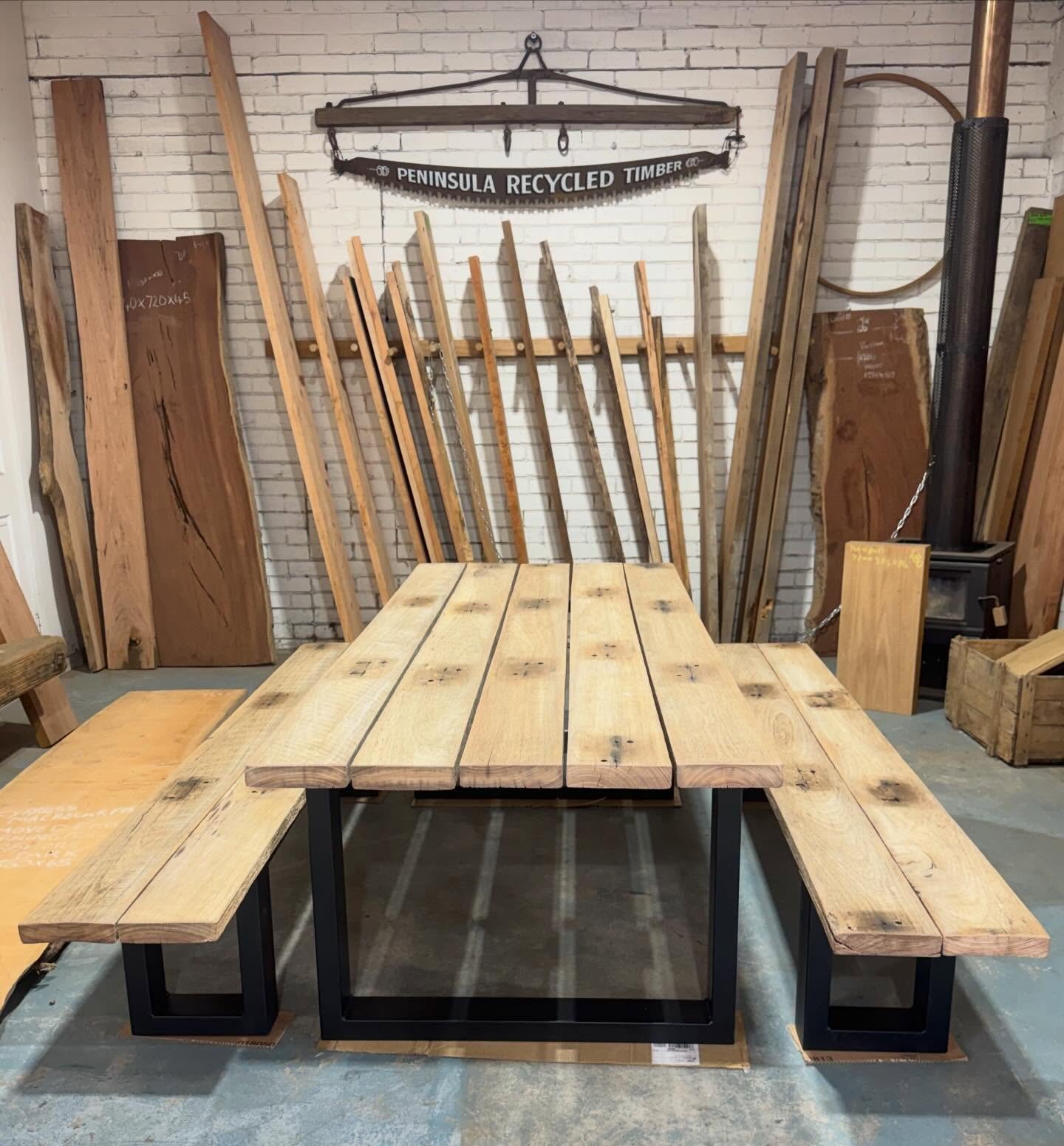 Brushed recycled spotted gum outdoor setting. Just in time for Christmas. 🌳⚒️♻️