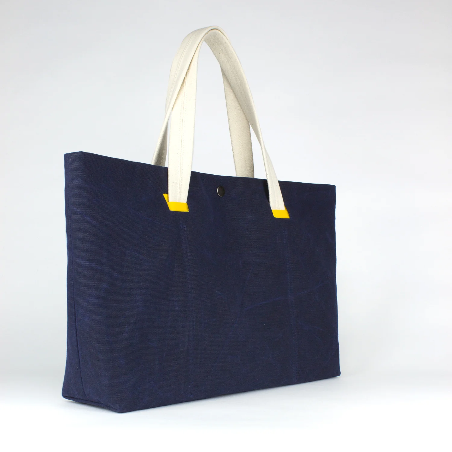 Hewn_HorizontalToteBag_ThreeQuarter1_Navy.jpg