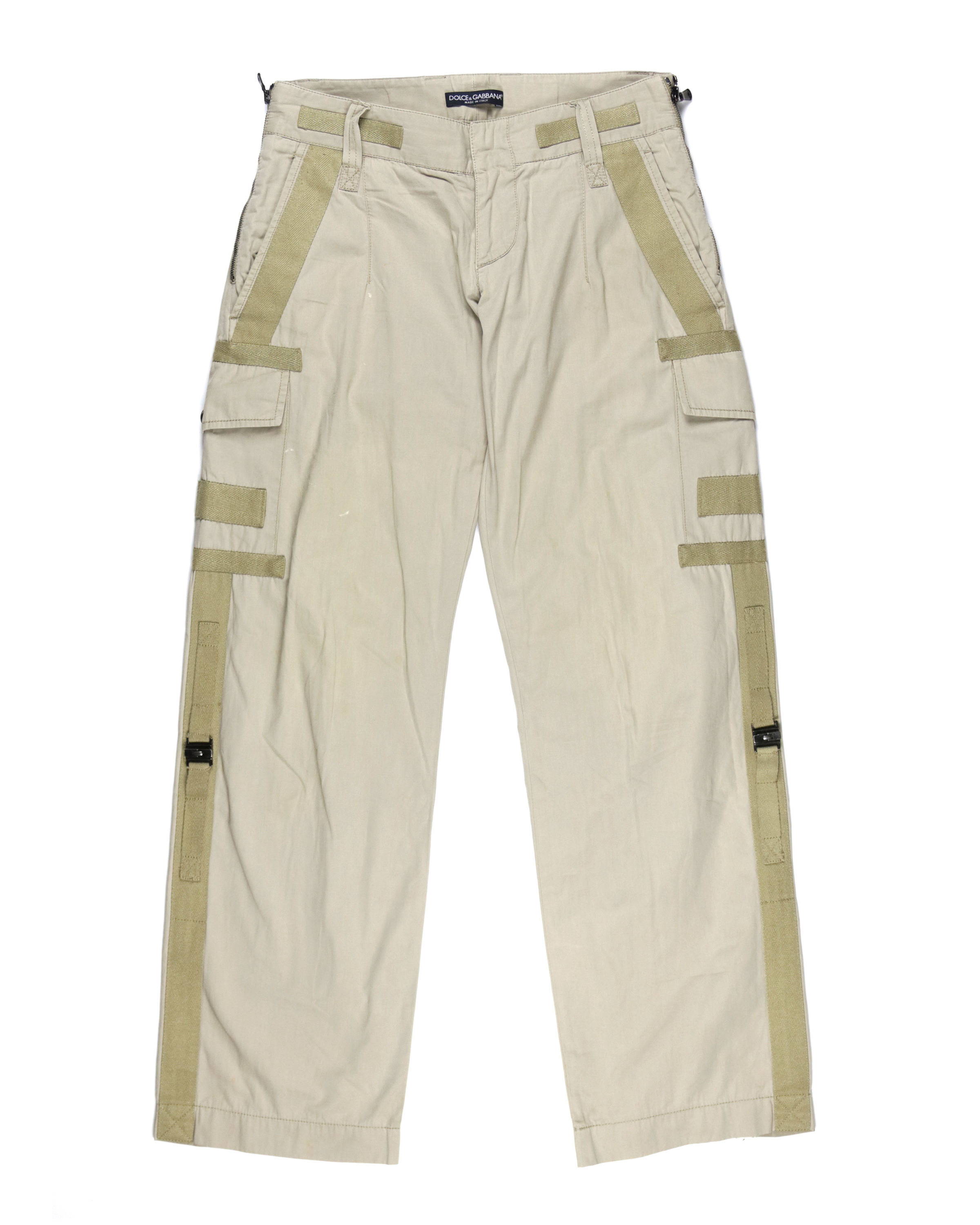 khakipants_a.jpg