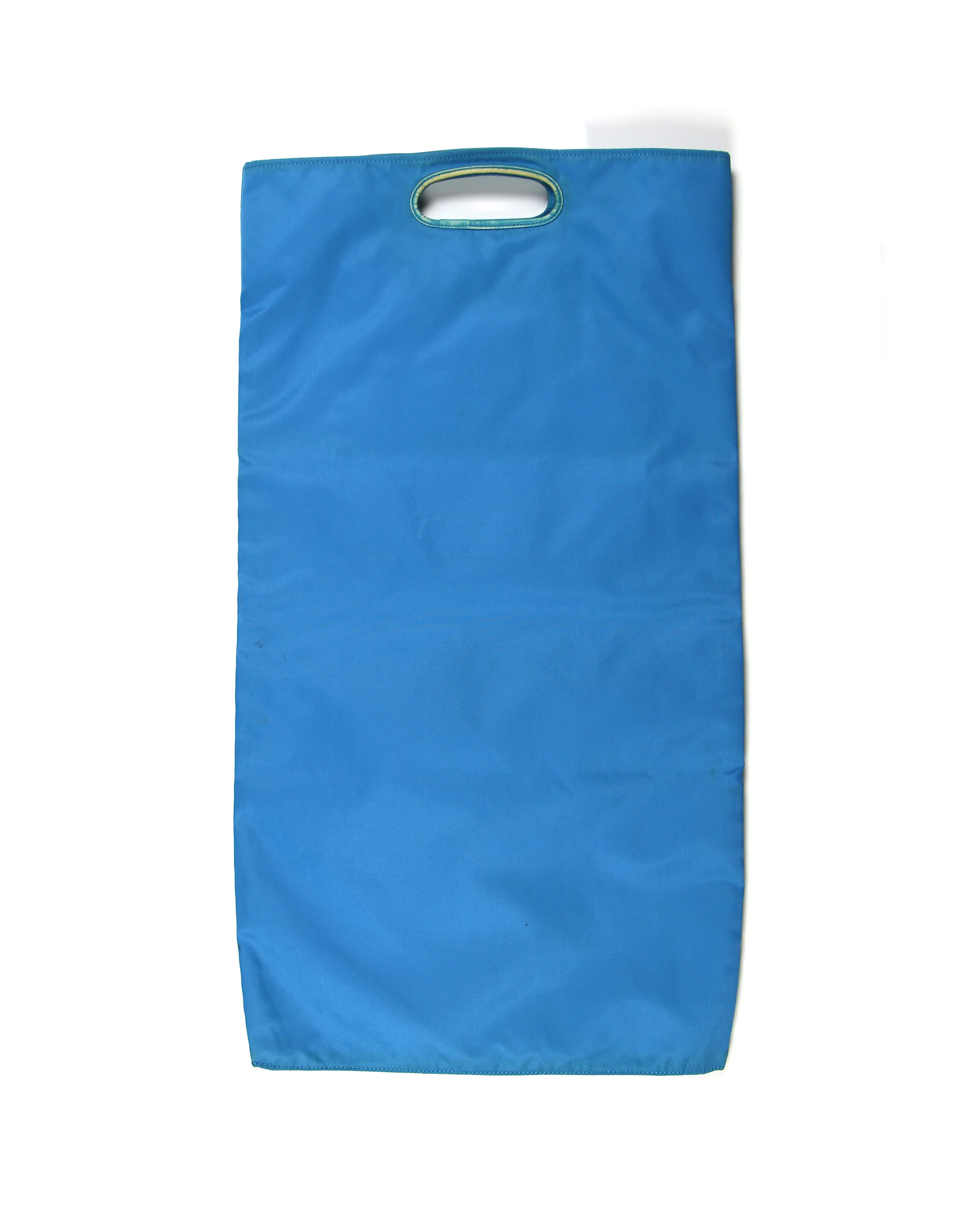 nylon pouch back.jpg