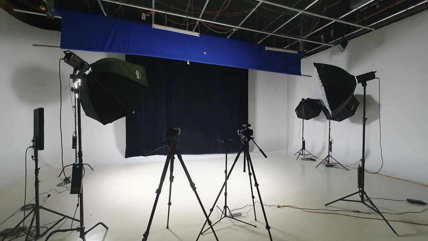 Set up for a studio shoot, filming peice to camera's for some training videos.

You can view our videos at sureshotfilm.com 

#ptc #videolighting #studioshoot #videoproduction #marketing