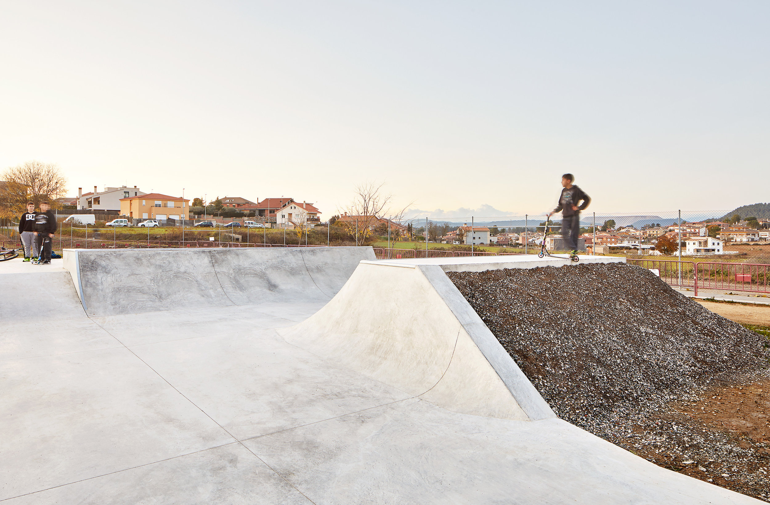 SKATE-ARCHITECTS-SKATE-PLAZA-SKATEPARK-NAVARCLES-07-018.jpg