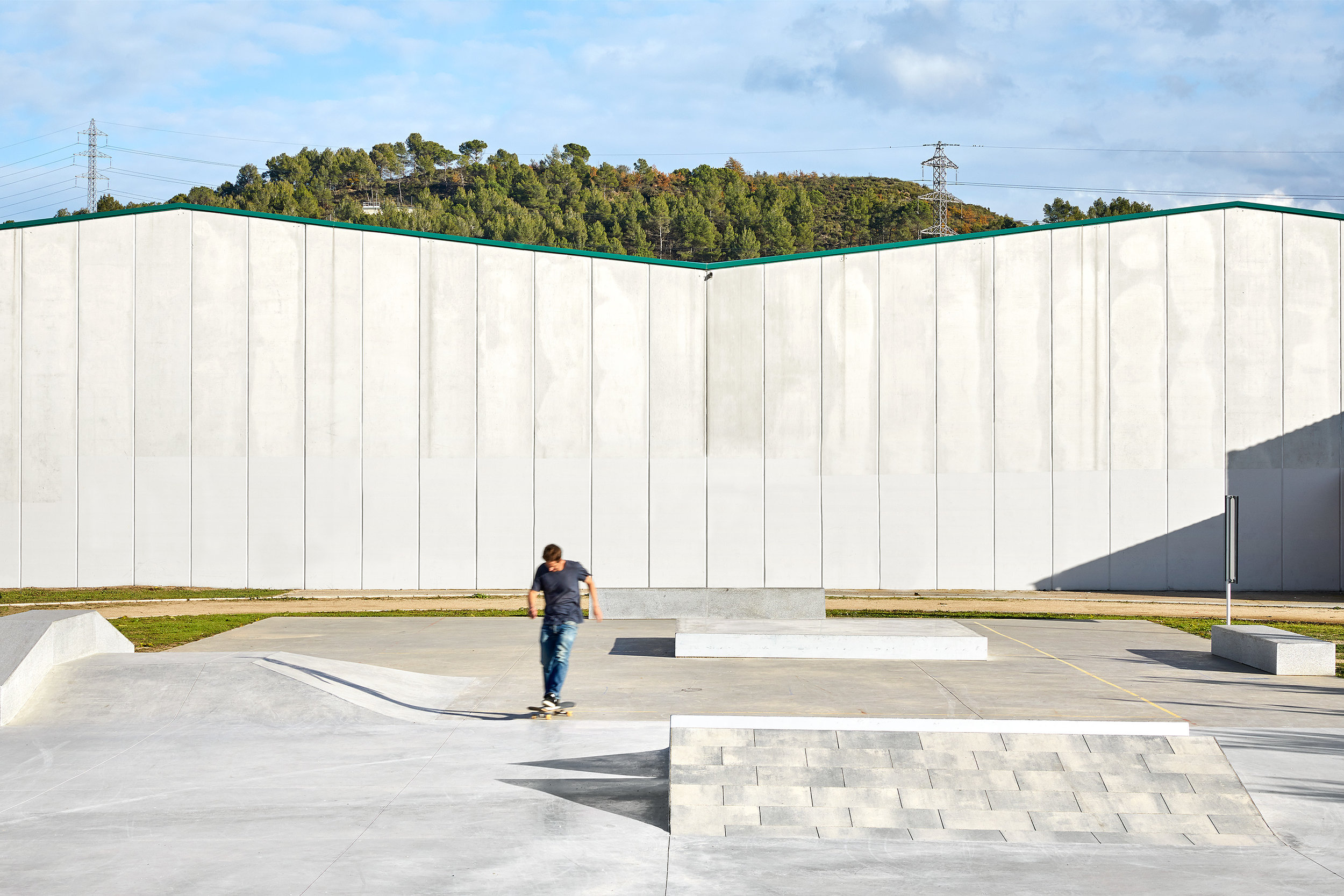 SKATE-ARCHITECTS-SKATE-PLAZA-SKATEPARK-NAVARCLES-15-008.jpg