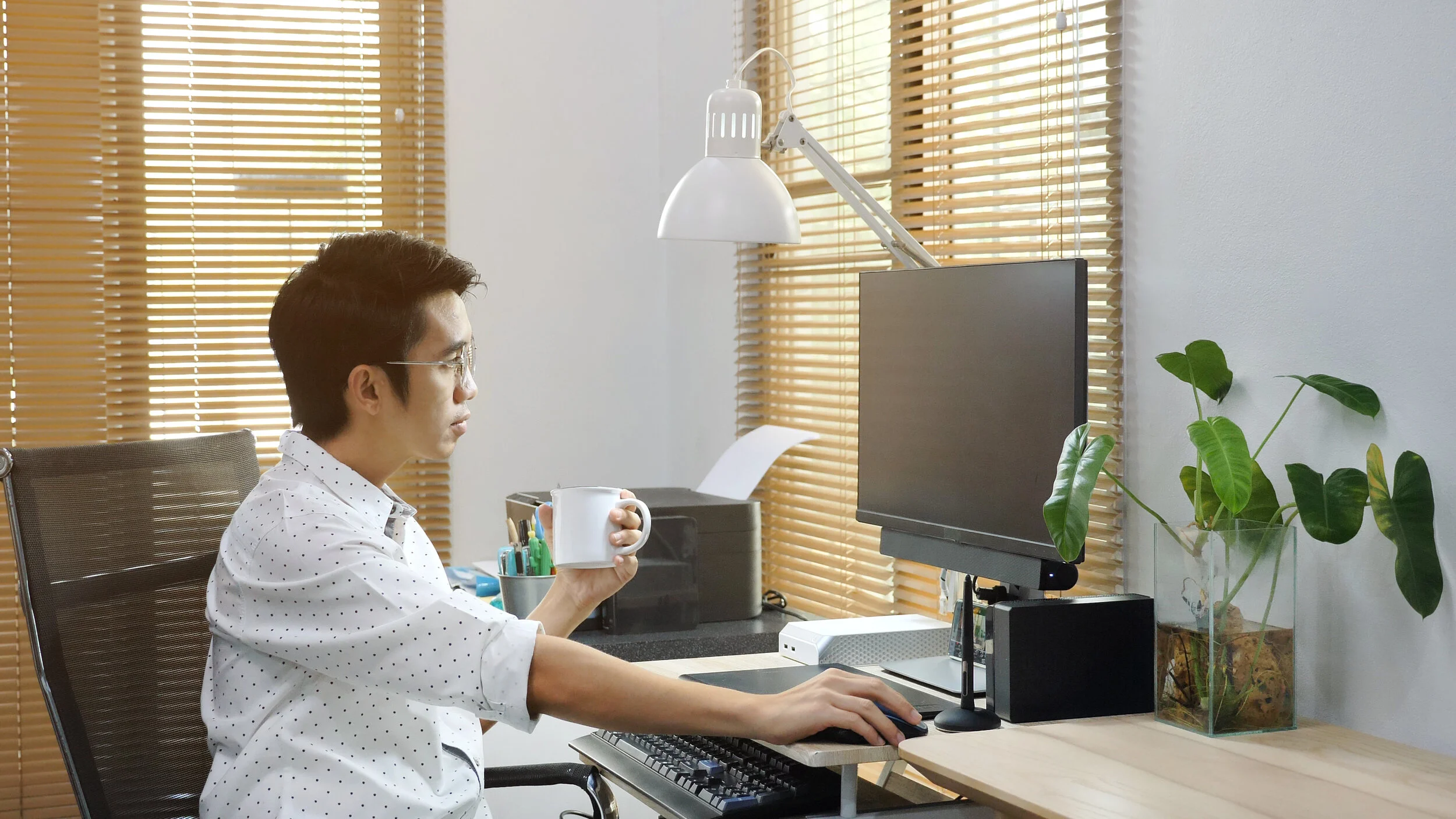 3 Essential Tips for Successfully Working from Home