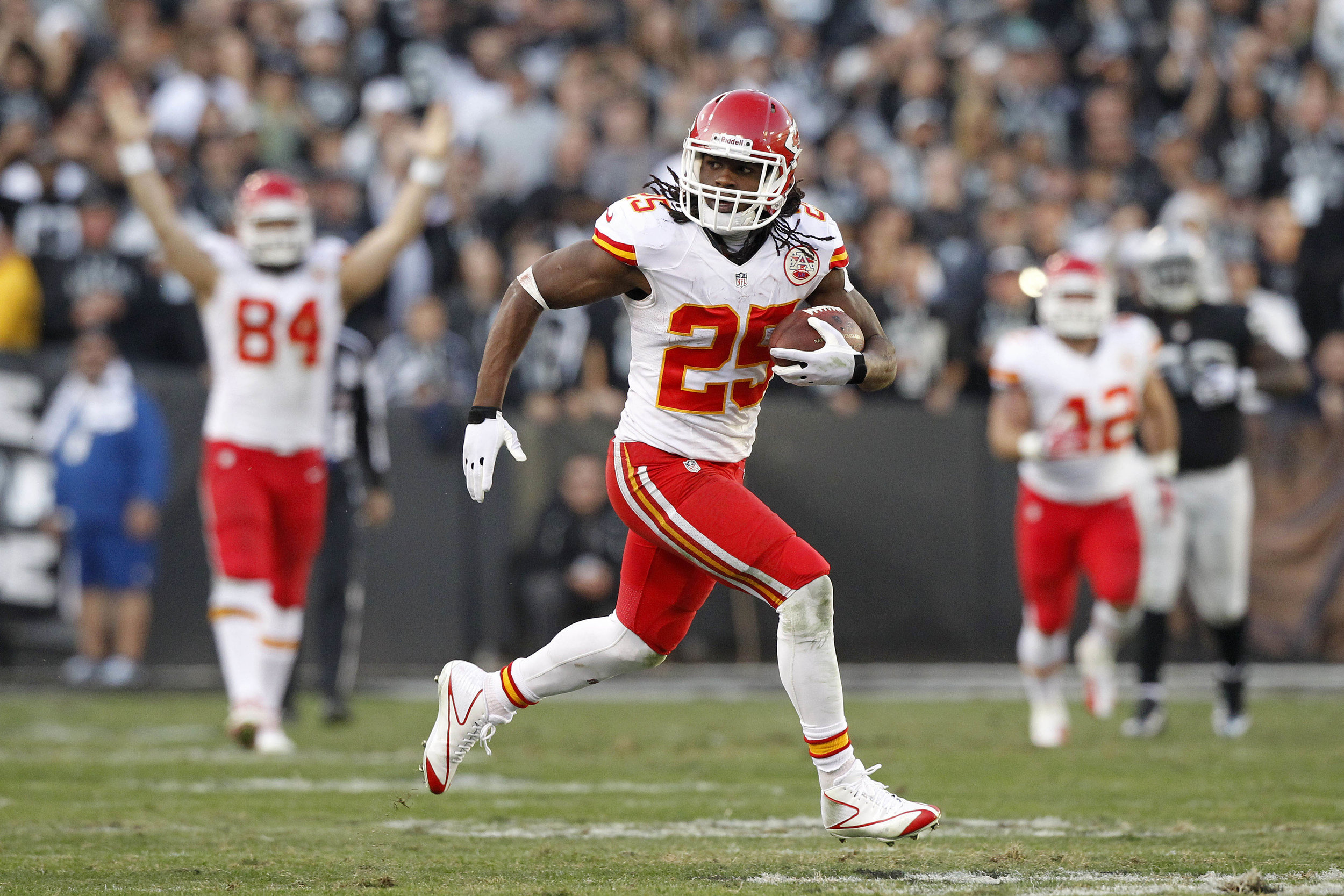 Draft Kings Strategy Week 6: Best Bargains at Each Position