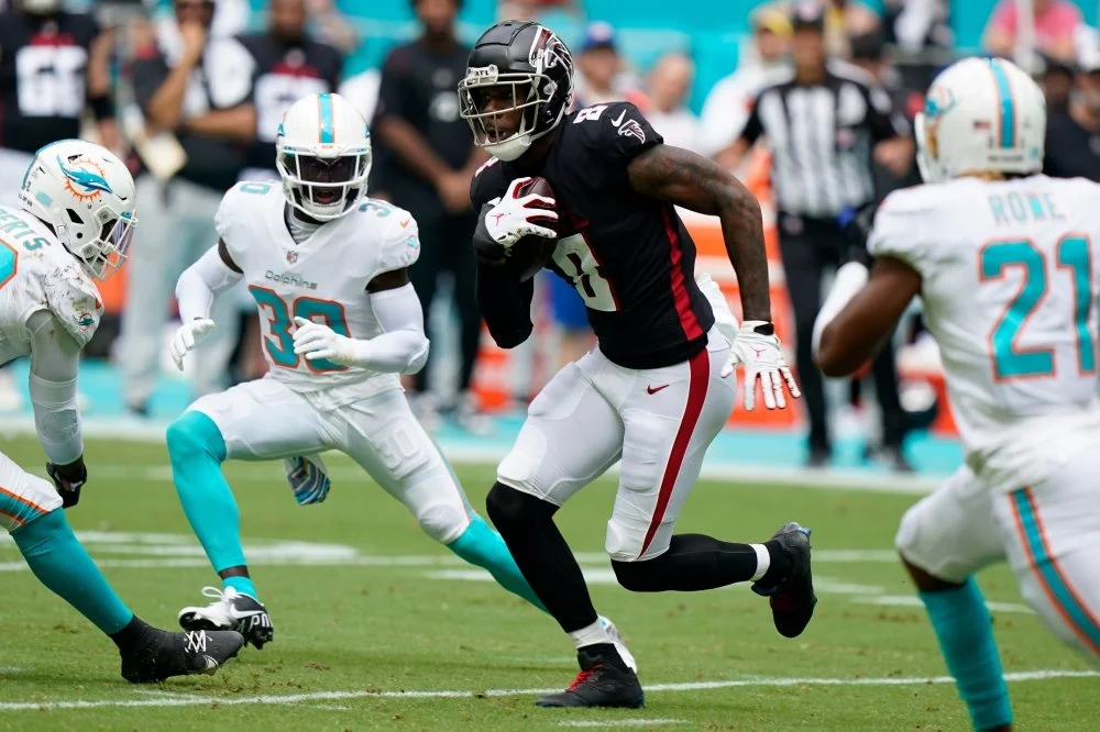 Daily Fantasy Football Best Bargains 2021: Week 13 Top DFS Values on DraftKings and FanDuel