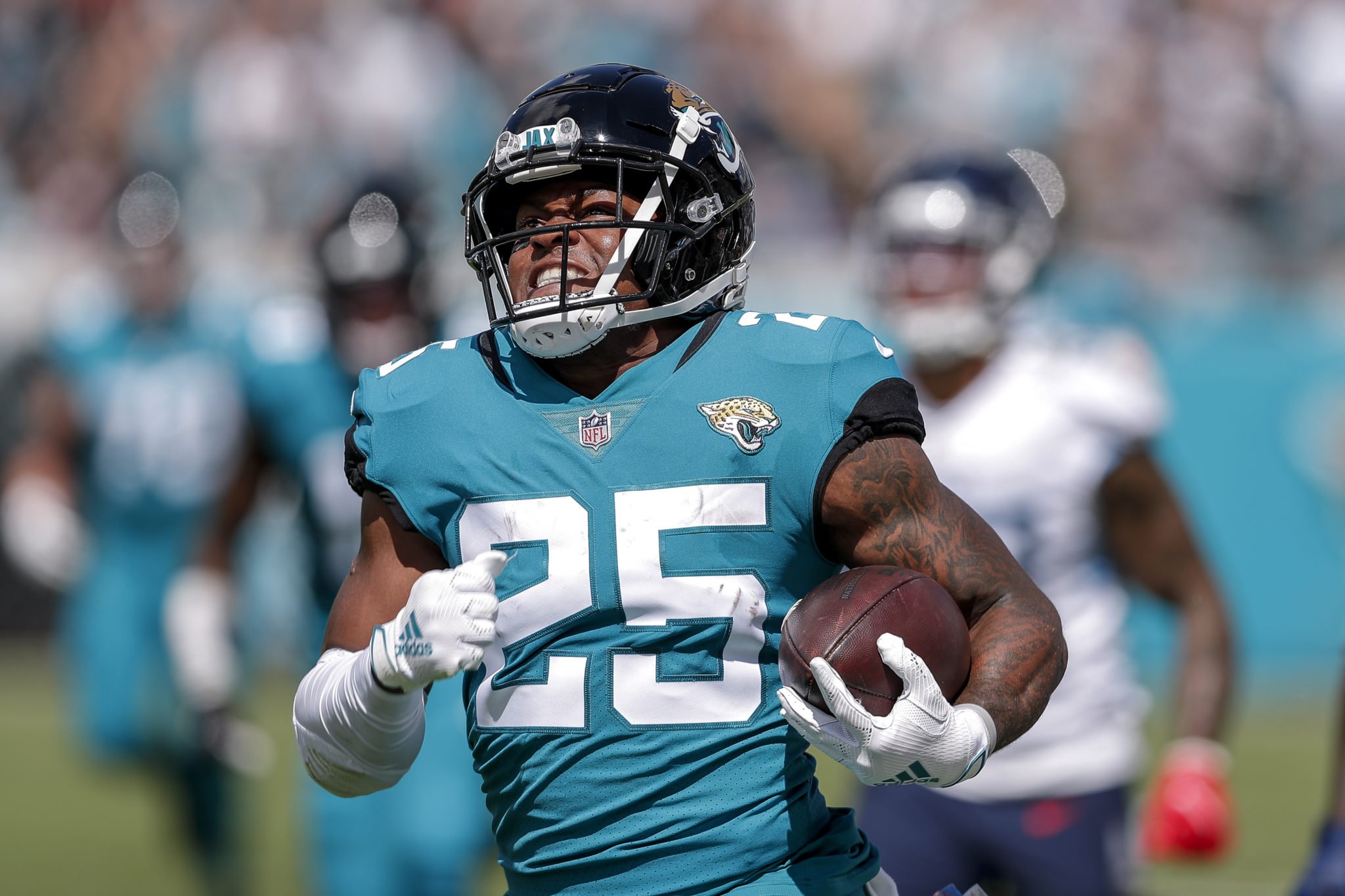 Daily Fantasy Football Best Bargains 2021: Week 15 Top DFS Values on DraftKings and FanDuel