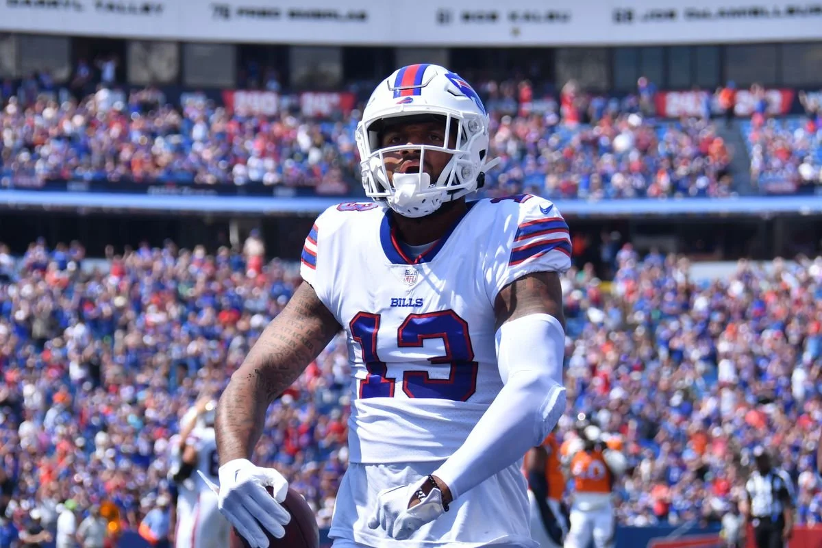 Daily Fantasy Football Best Bargains 2022: Week 4 Top DFS Values on DraftKings and FanDuel