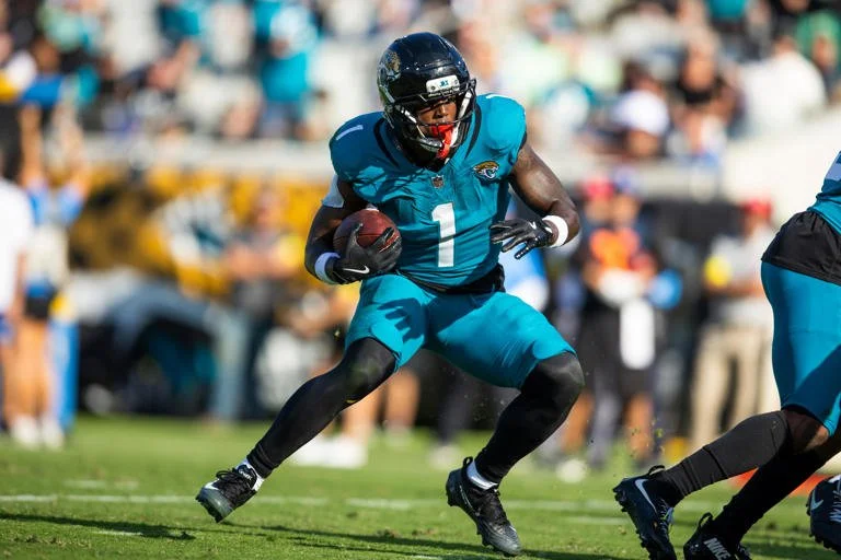 On the Move: Breaking Down Travis Etienne to the Saints